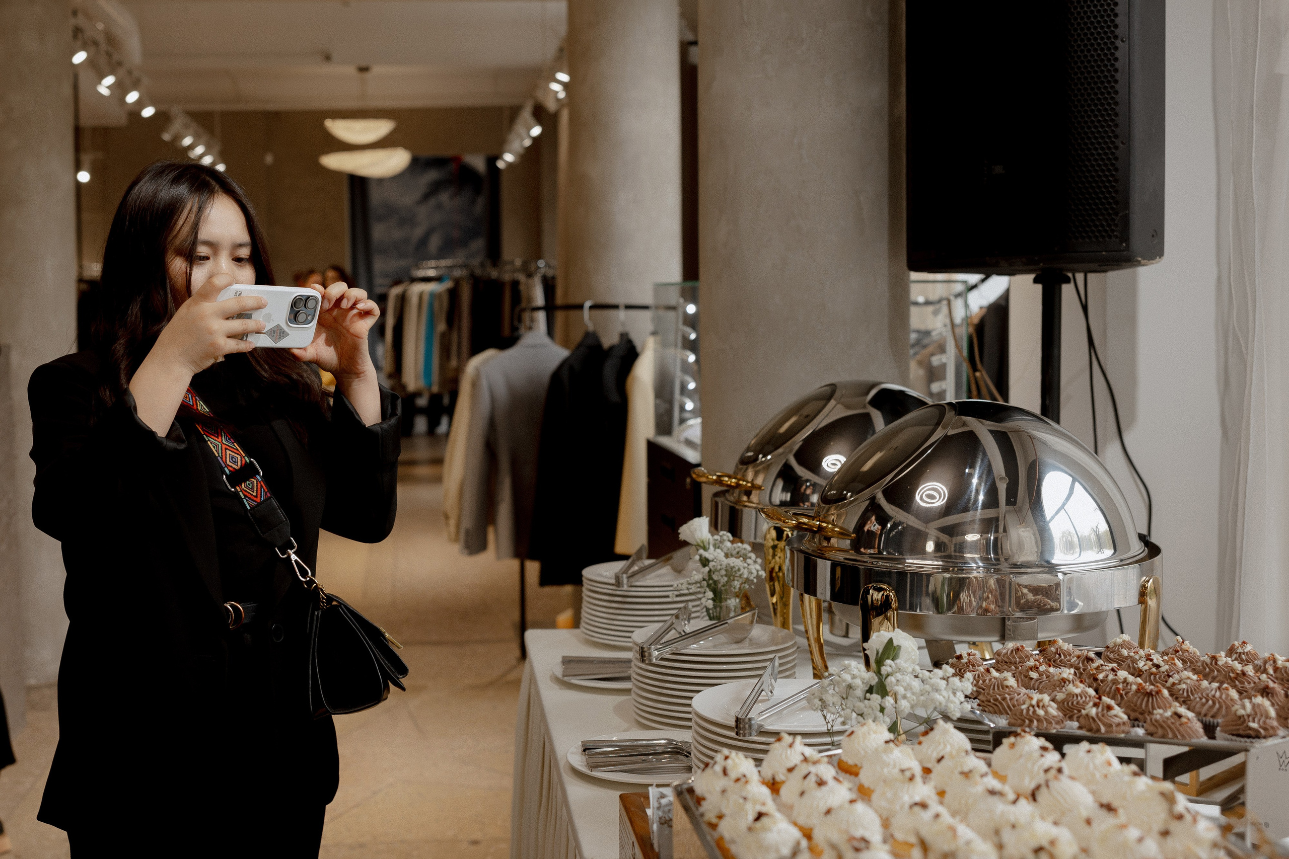 WSalon Birthday. Азимжан Нуритдинходжаев — свадебный фотограф