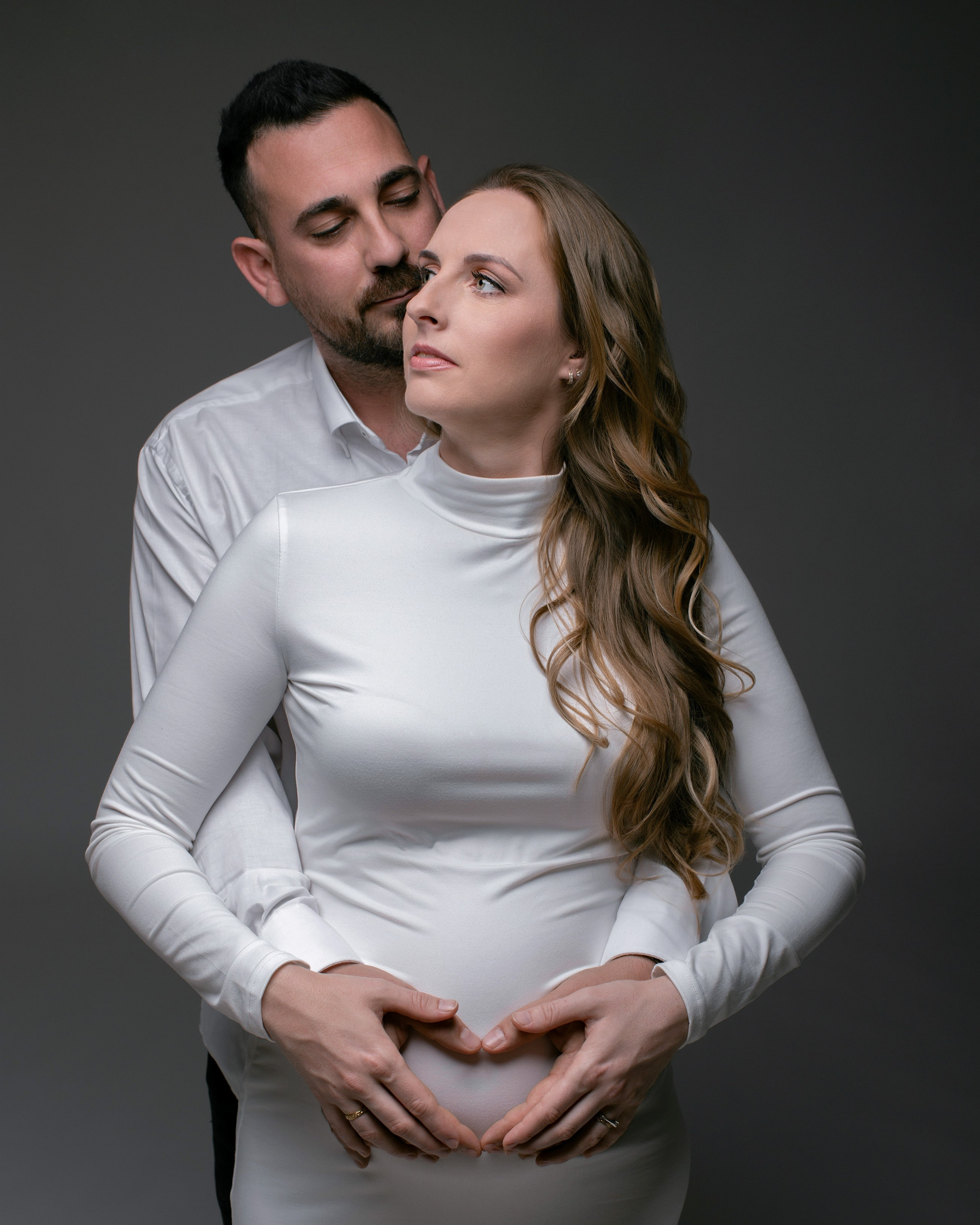 Sesiones de fotografía de Embarazo y Maternidad en Estudio y Exteriores , Sesiones de  Embarazo y Maternidad con pareja