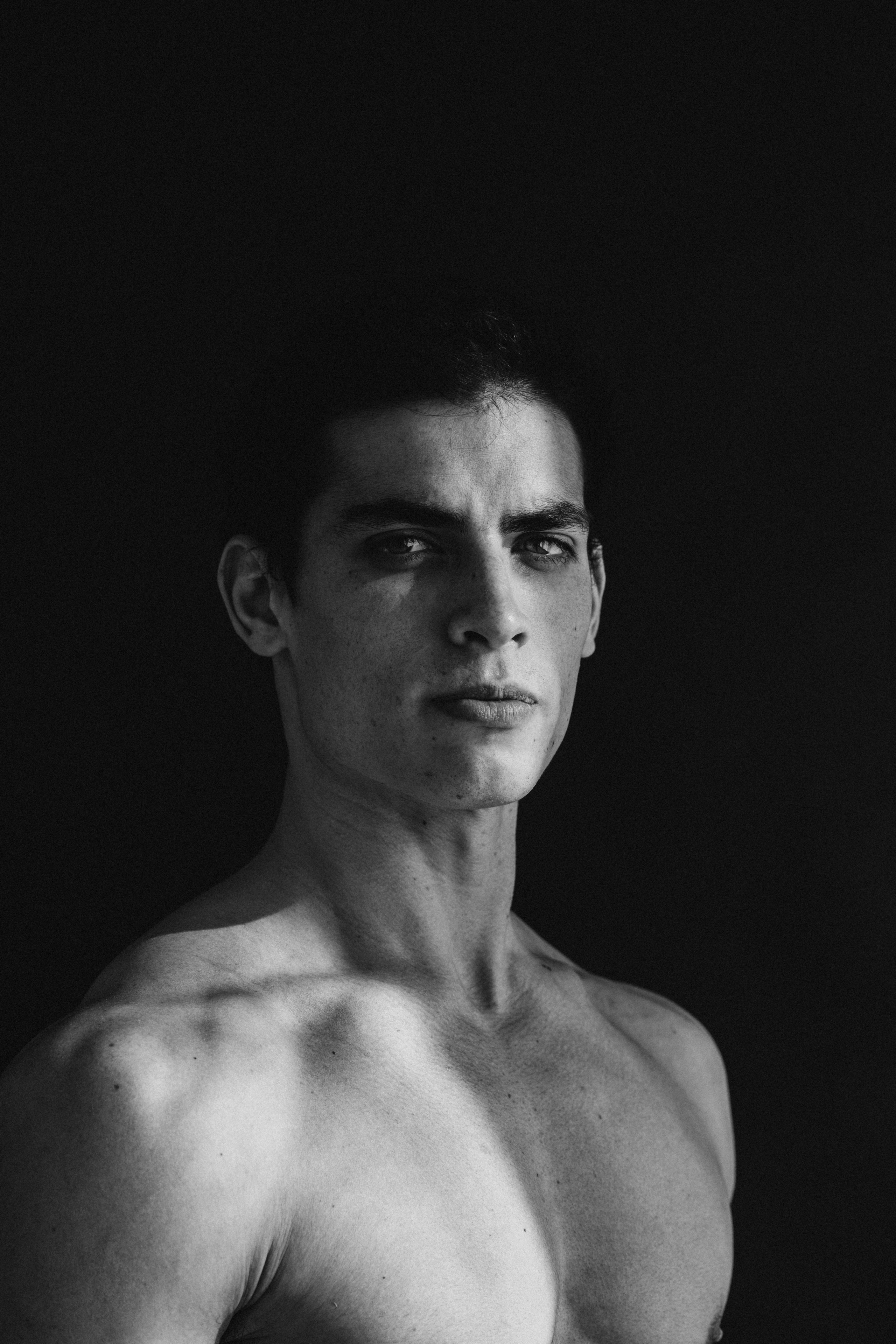 DANCERS. Victoria Olonen – Cinematic Portrait Artist | Helsinki & Europe