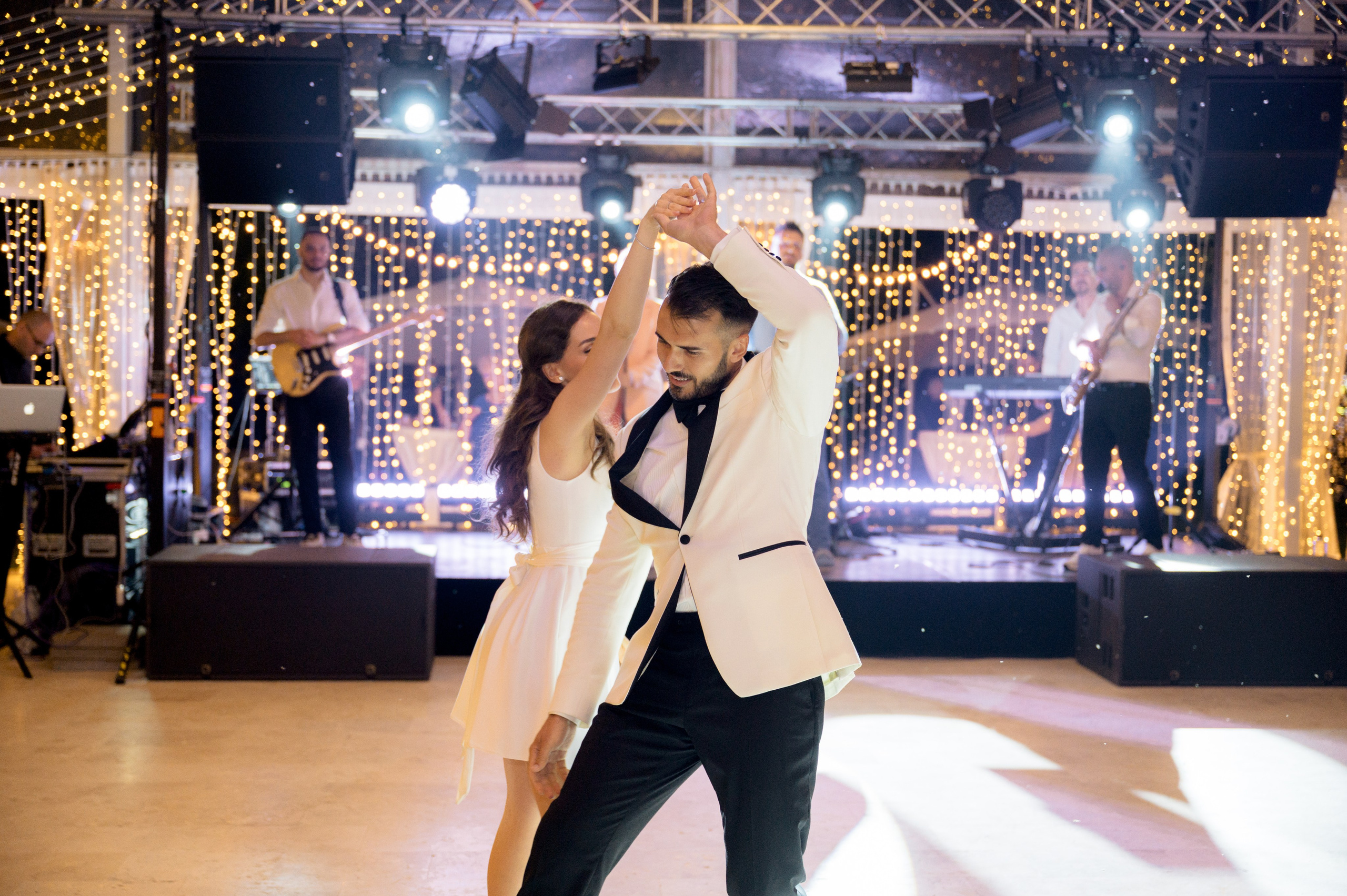 Patricia & Mihai – nuntă la Cesari | Fotograf nuntă București