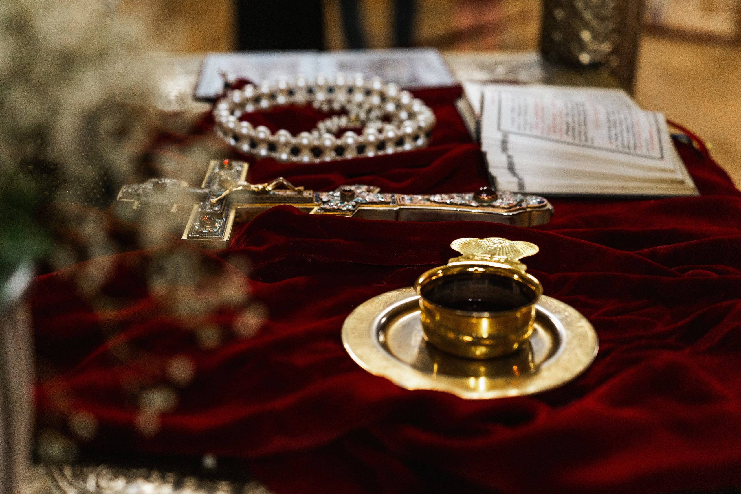 Church wedding in Mtskheta. Wedding Photographers and Film Maker in Georgia, Armenia Maks Kovalenko and Lara Tatosyan