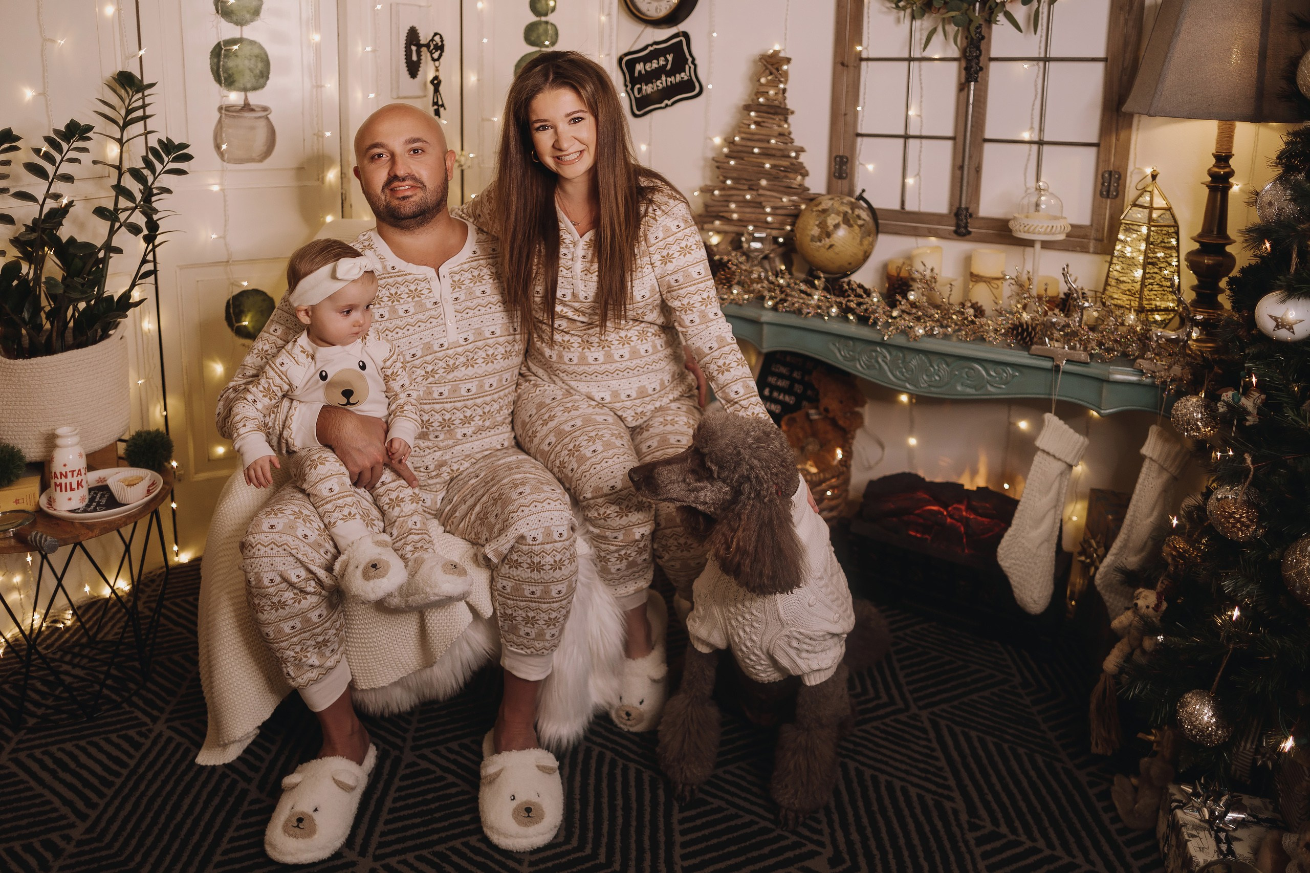 09.12.2023 Christmas Photoshoot. Wedding family event photographer in Chicago Nick Yushevich