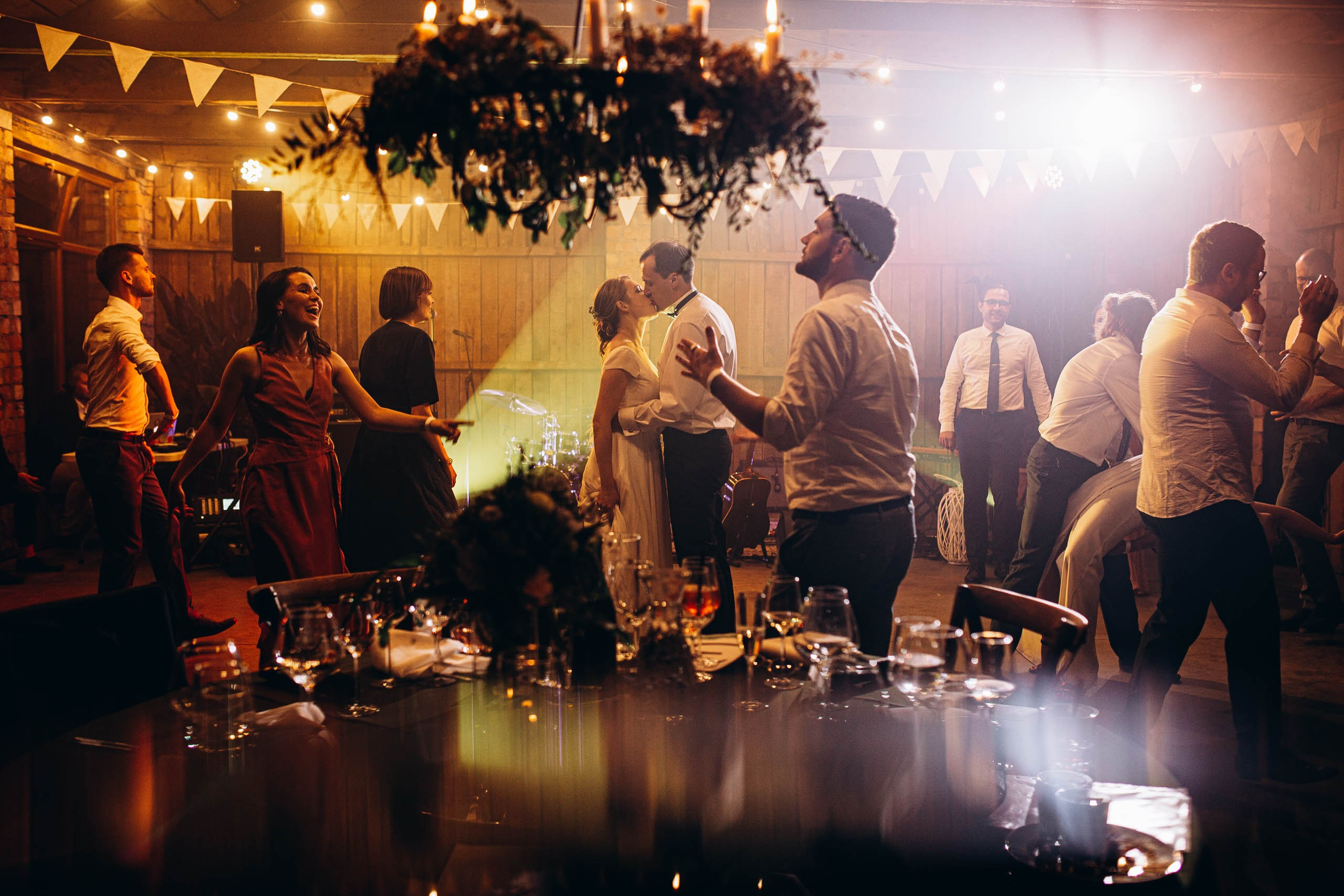 DIEVS SIRDĪ UN VĒJŠ MATOS