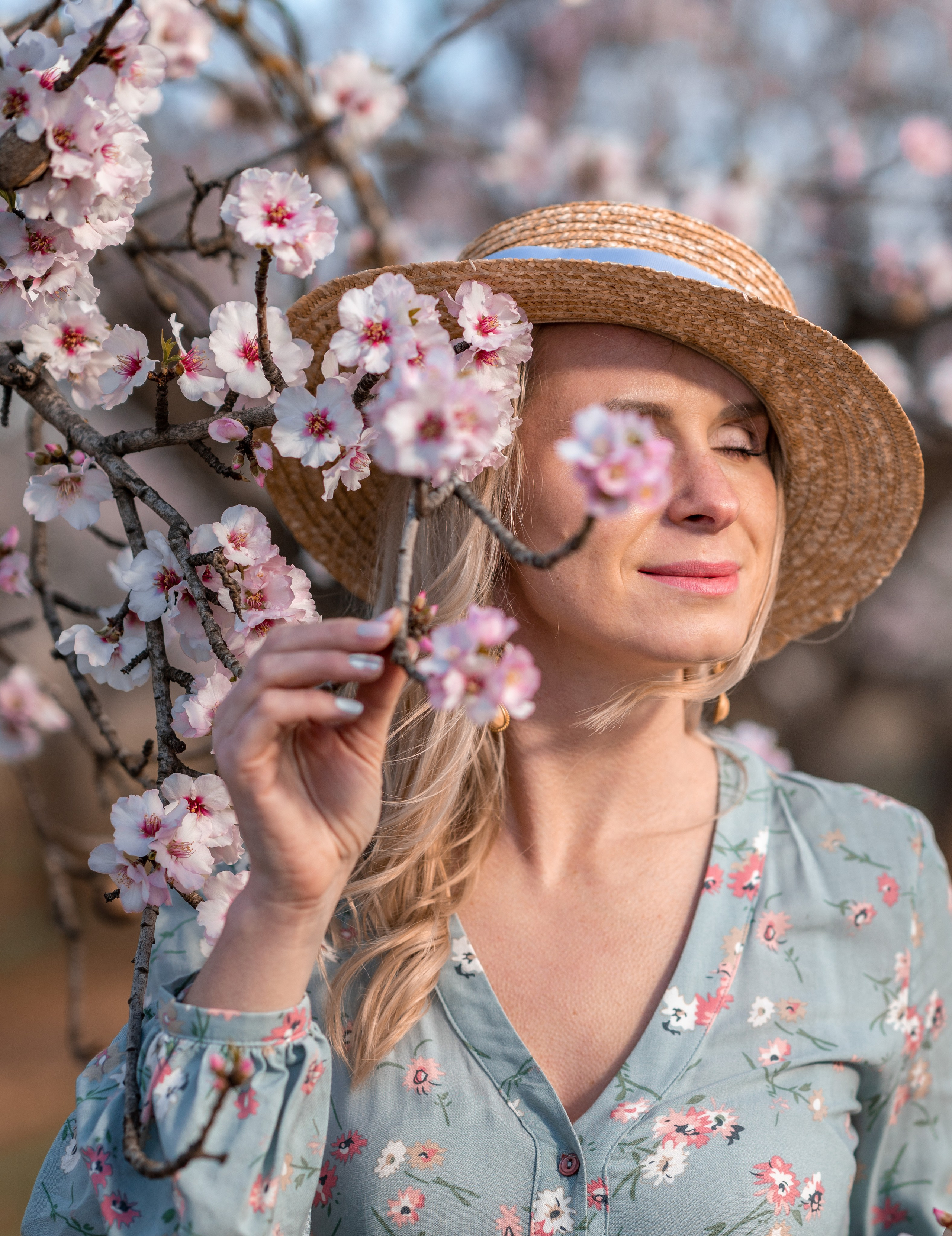 El florecer de los almendros. Fotografía Infantil, Familiar y Personal en Benidorm y Costa Blanca Anastasiya López