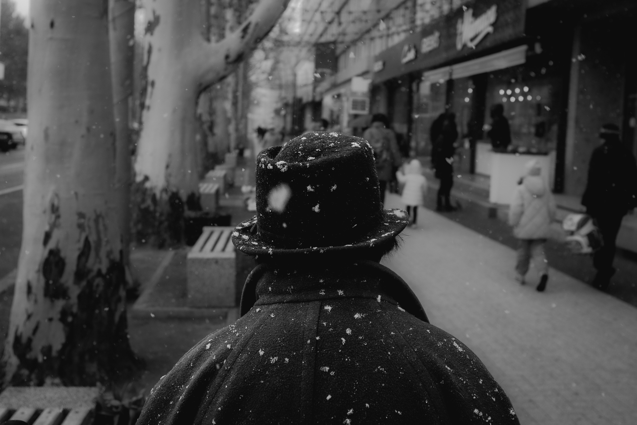 Dan Gutu photographer from moldova, Chișinău. Fotograf Moldova Chișinău. Portrait, street, documentary