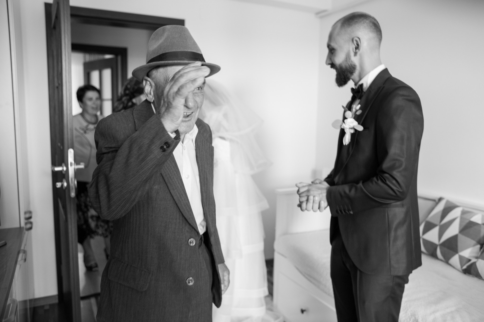 Otilia si Dragos by fotograf nunta Iasi — Eduard Schiopu
