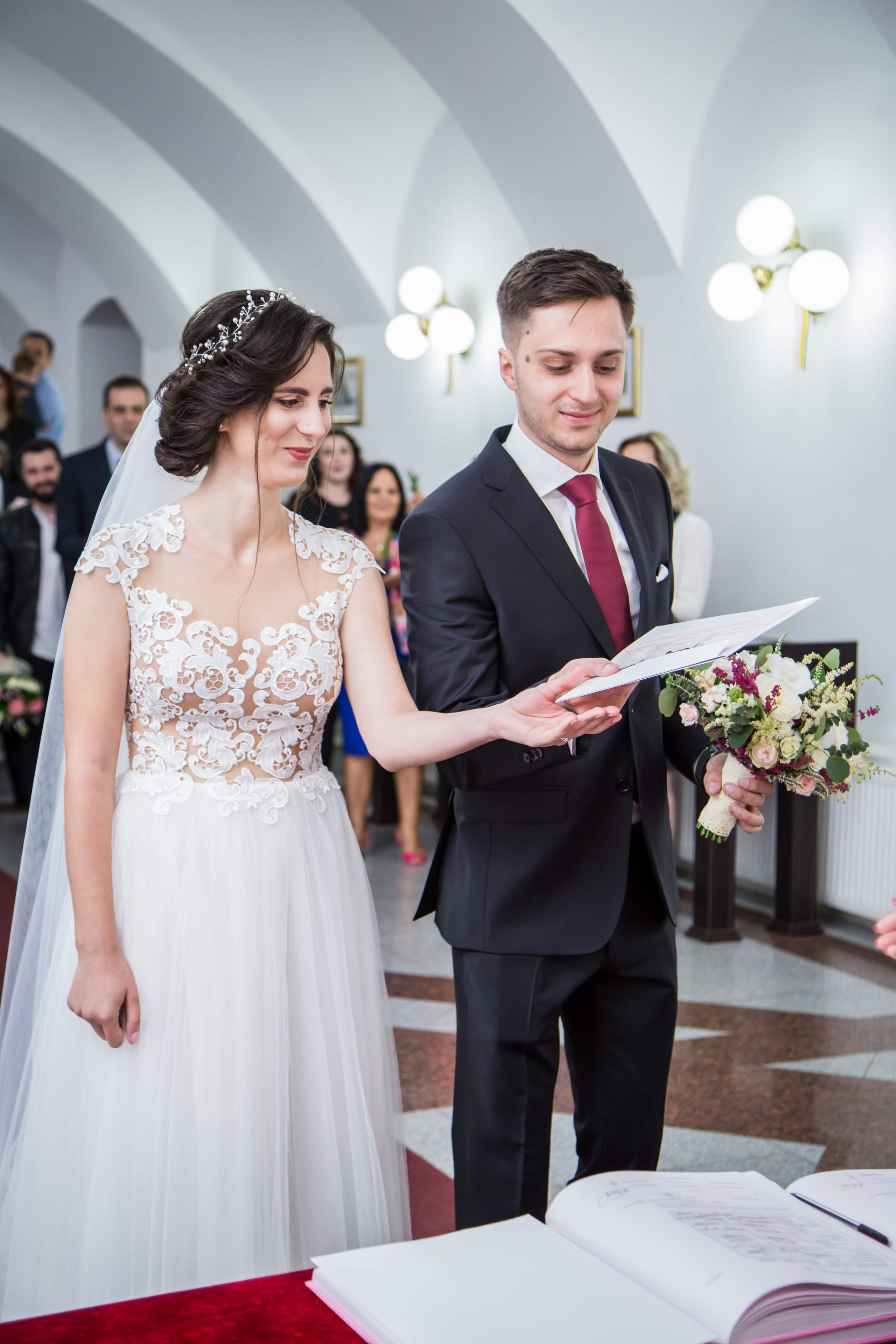Eliza si Stefan by Fotograf nunta Iasi — Eduard Schiopu