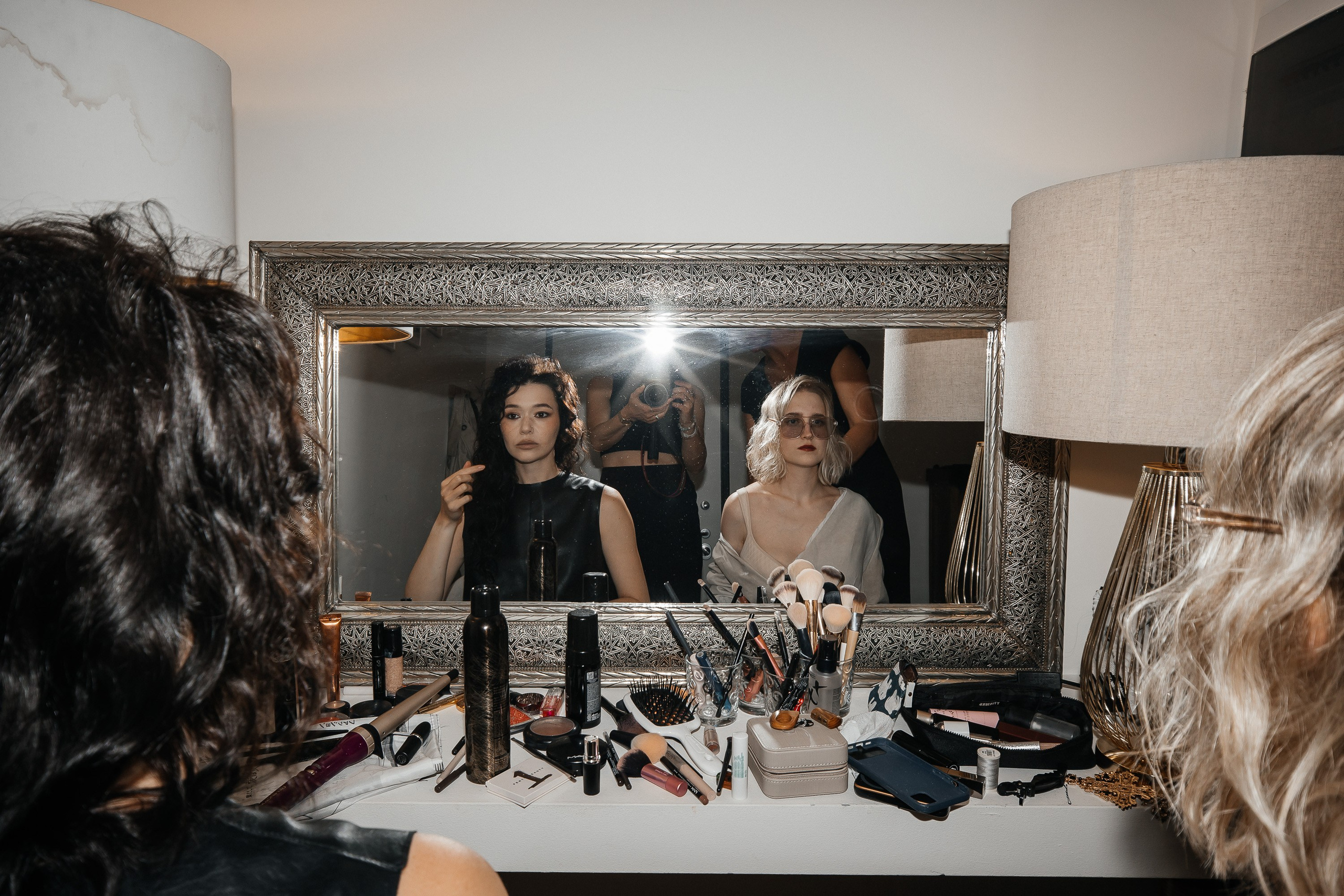 Backstage. Valokuvaaja Lahti, Helsinki Elena Salonen