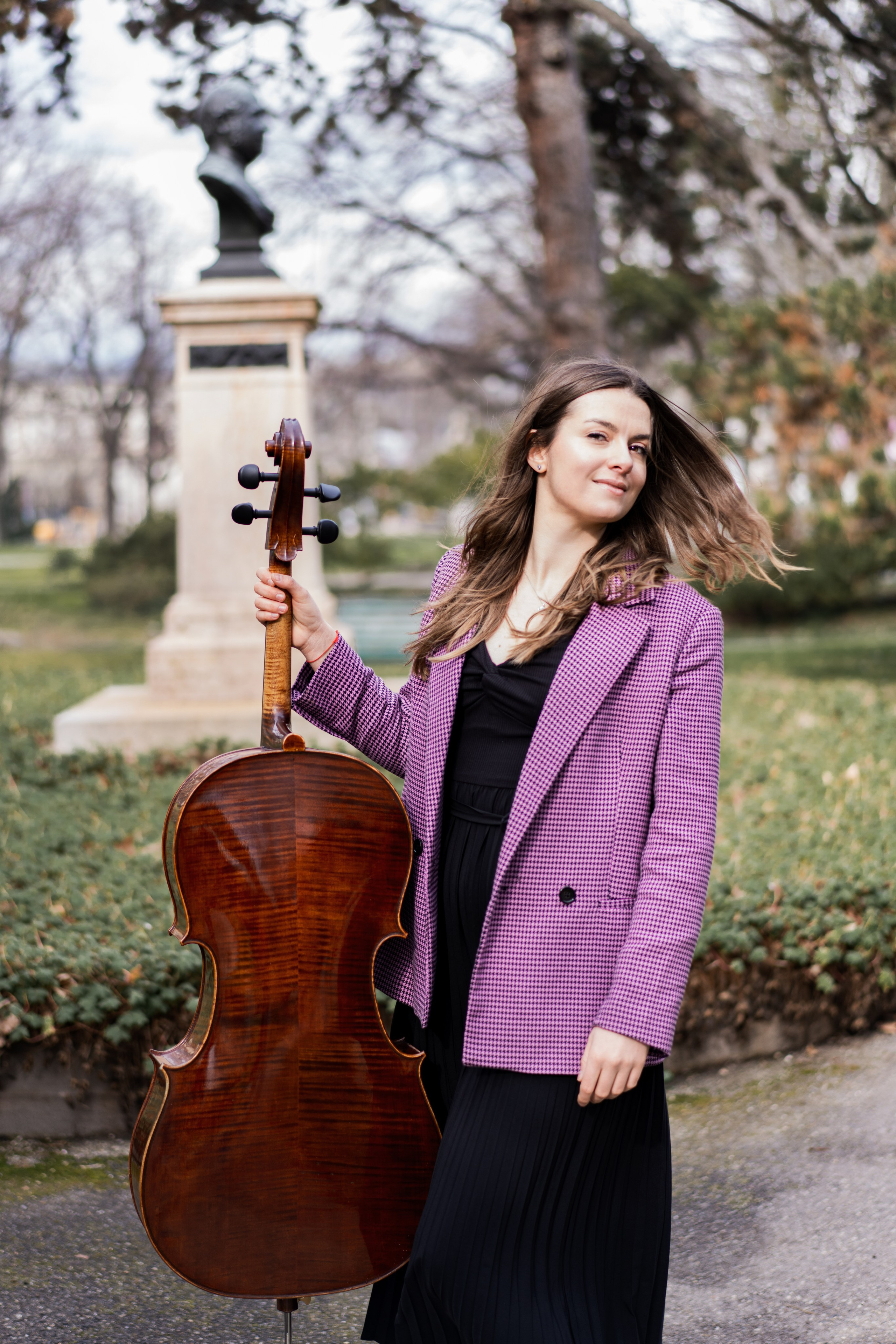 Portraits artistiques de violoncellistes à Genève | Raymond et Victoria | Eugenia Andres. Photographe à Genève - Eugenia Andres