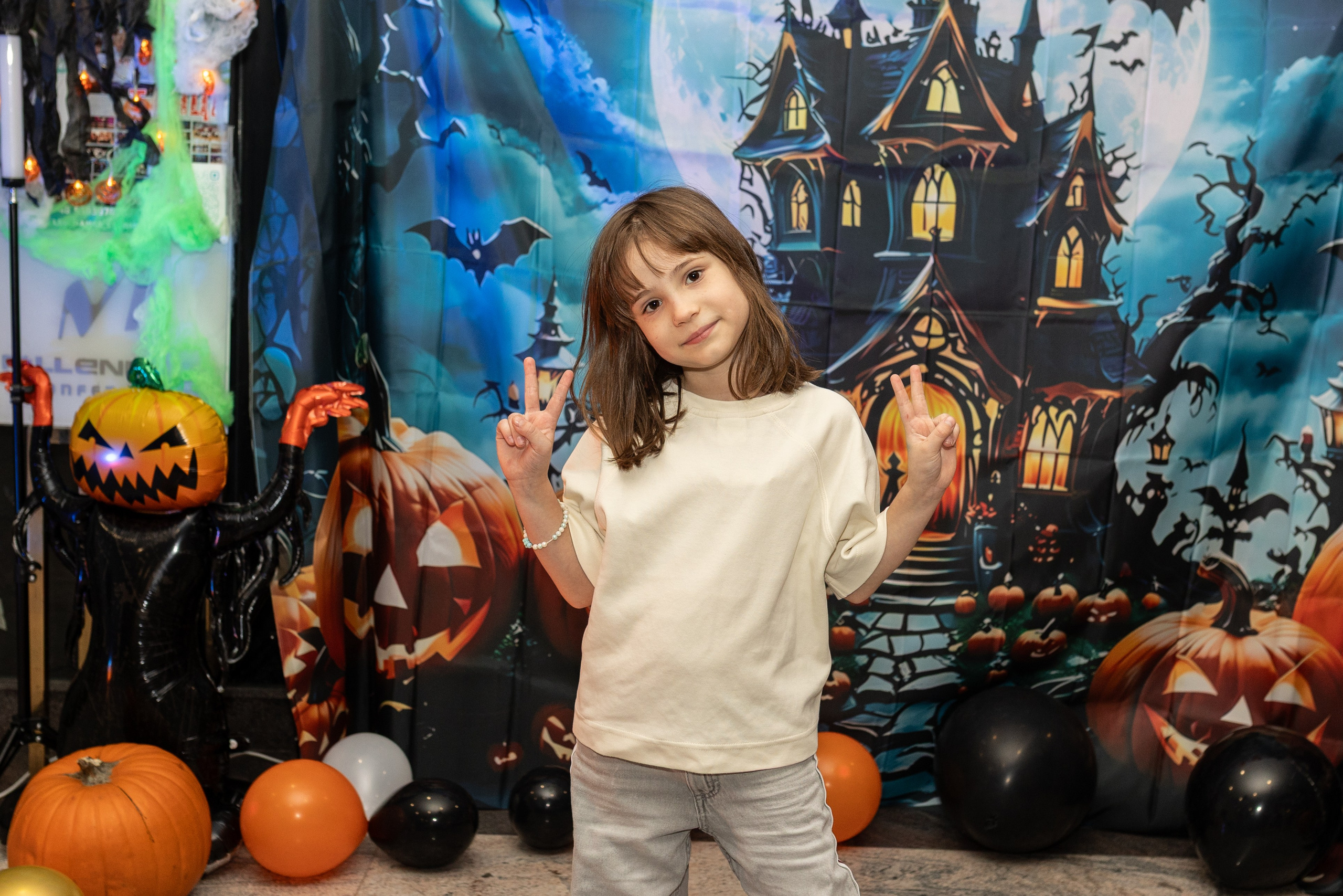 Leo dance studio Helloween 2025. Семейный и детский фотограф в Варшаве Мила Бобровская
