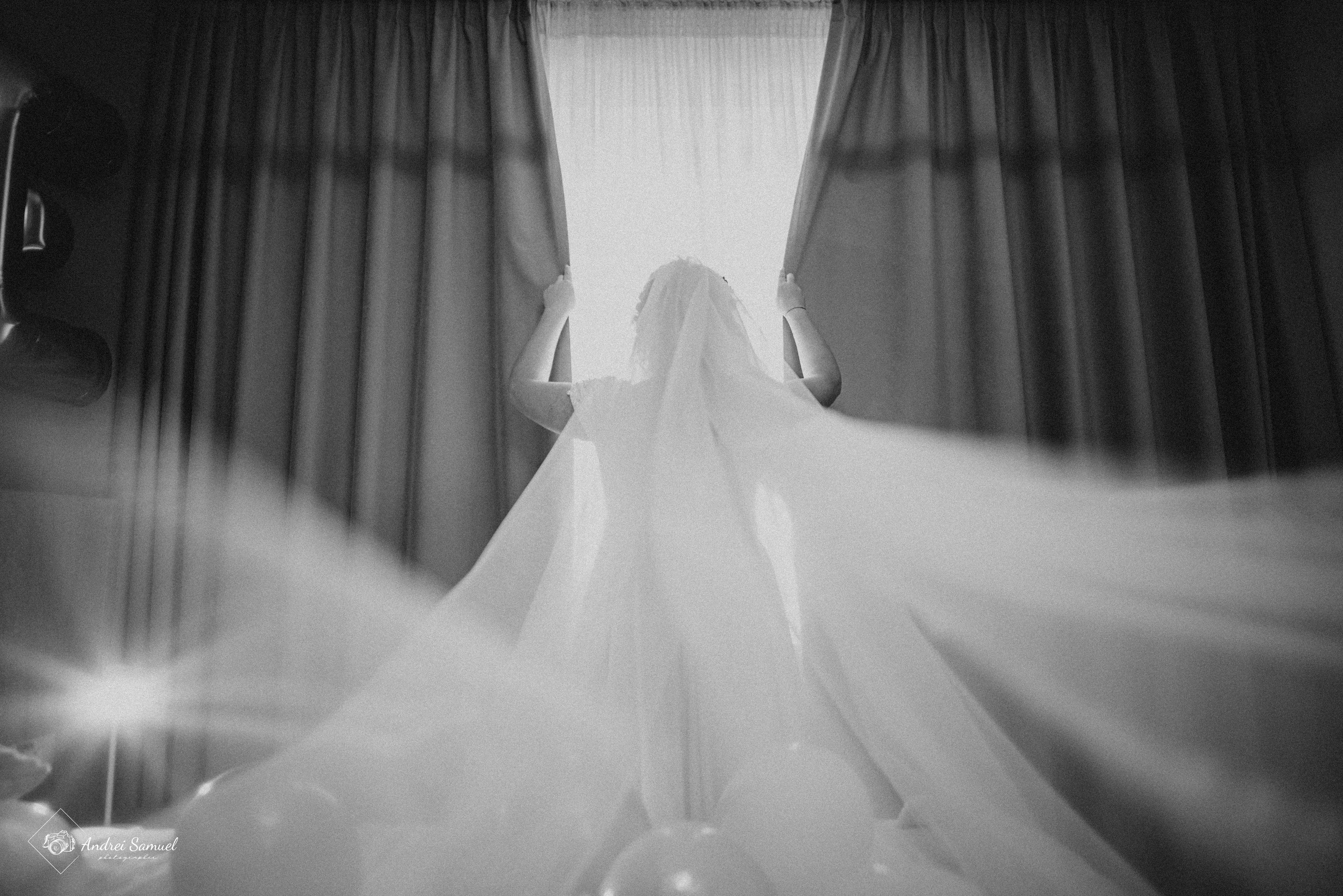 Vitoria & Paul. Andrei Samuel – Fotograf București | Evenimente, Studio, Imobiliare, Produs