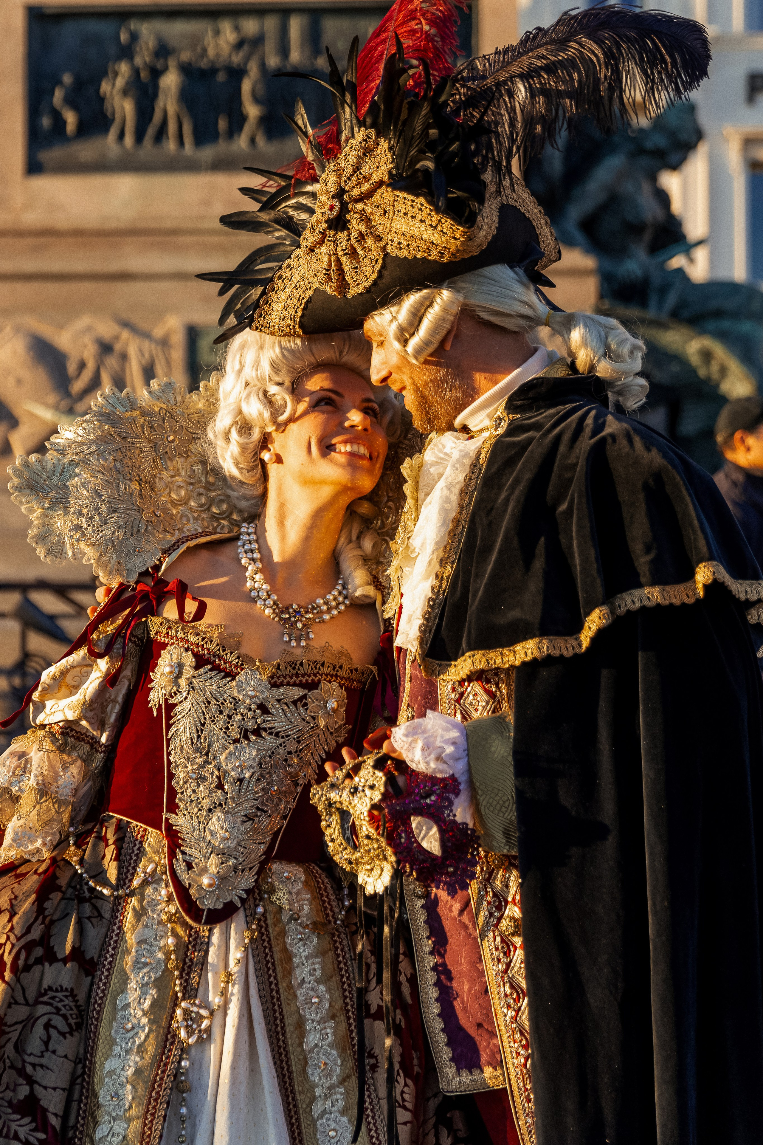 Aleksandr & Ekaterina in venetian carnival