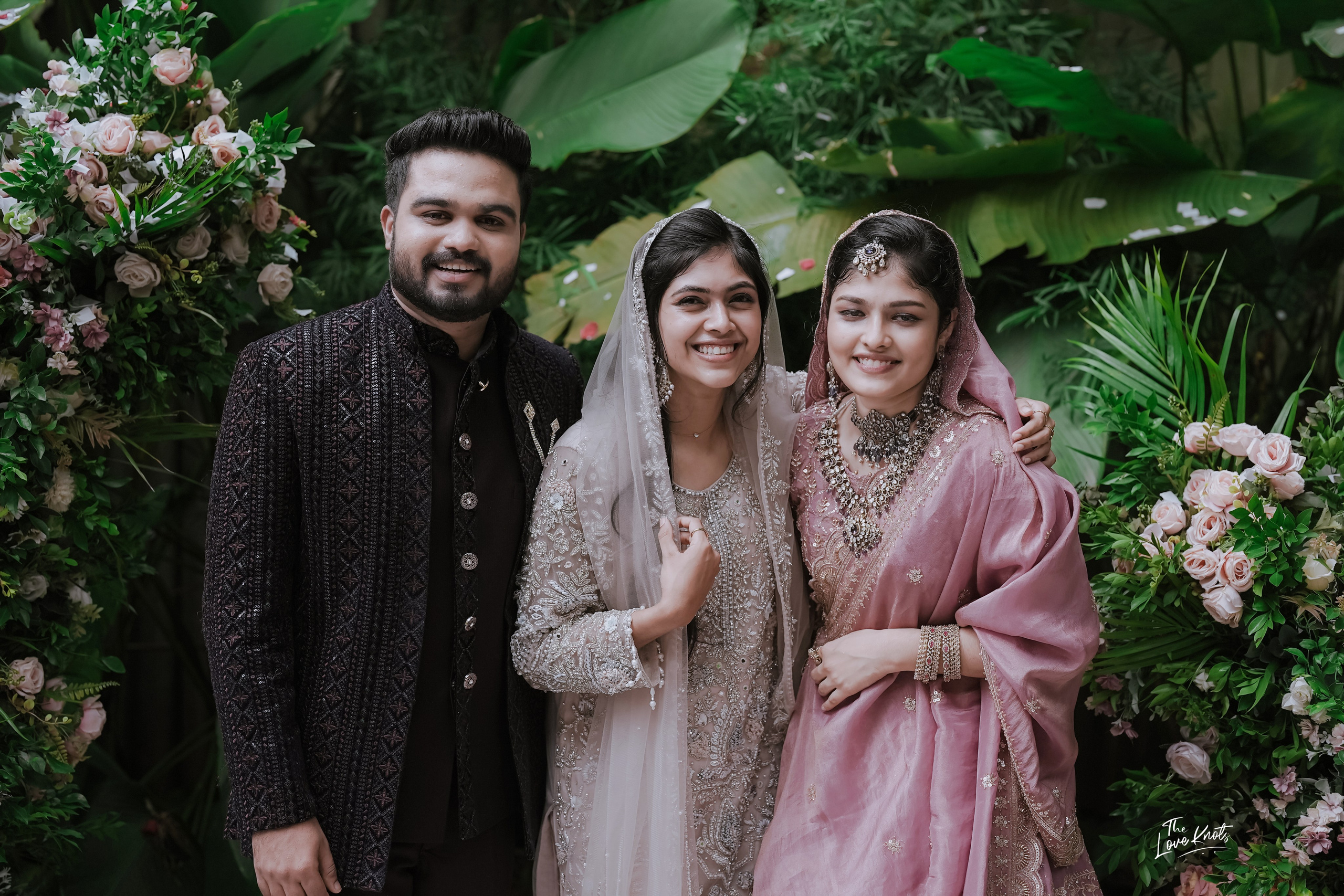 SHIBIL / RISLA. Theloveknots