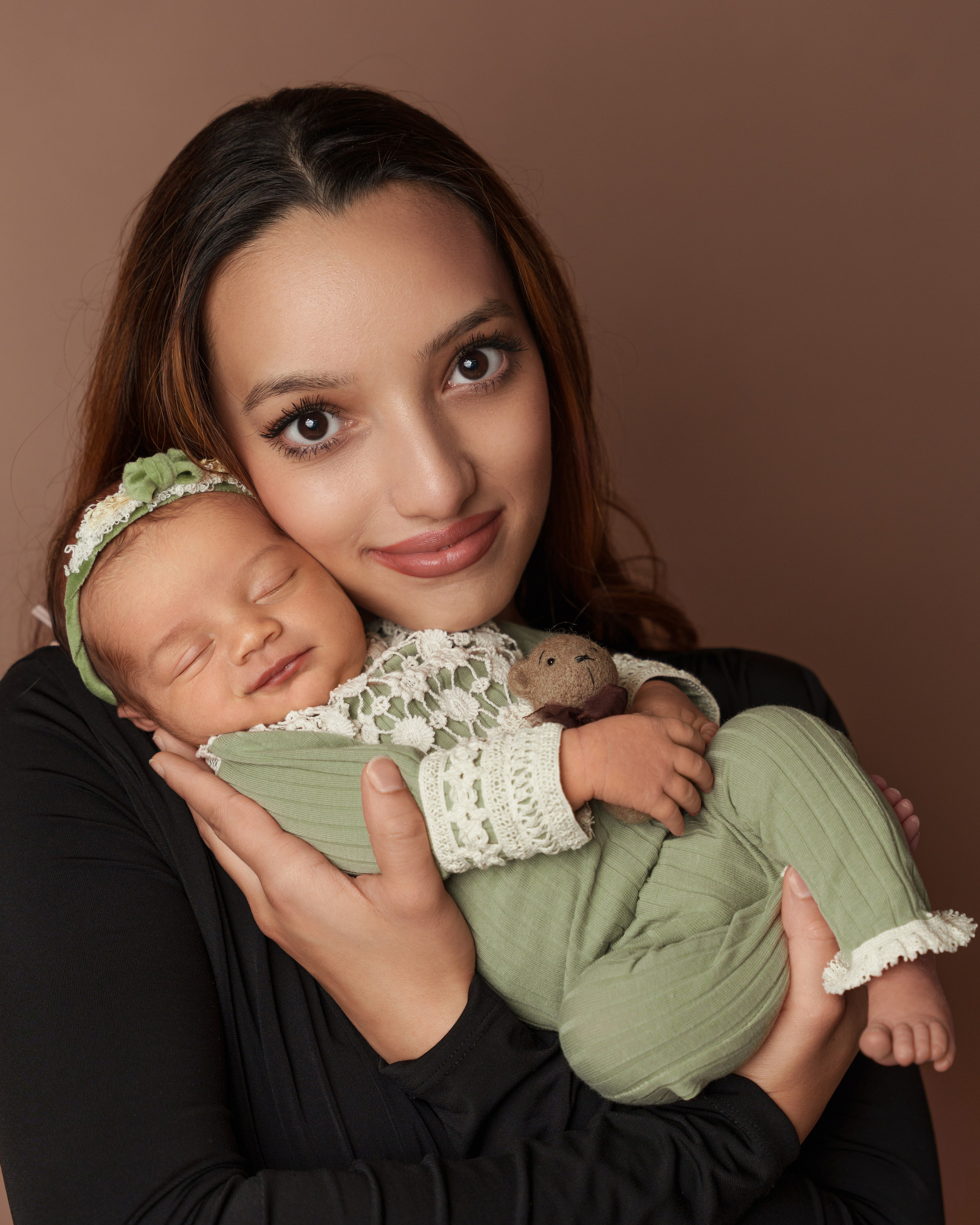 NEWBORN FOTOSHOOTING. Anna, Fotografin aus Wien, Österreich. Ich fotografiere in folgenden Genres: Babybauch-, Familien-, Mode- und Weihnachtsfotografie