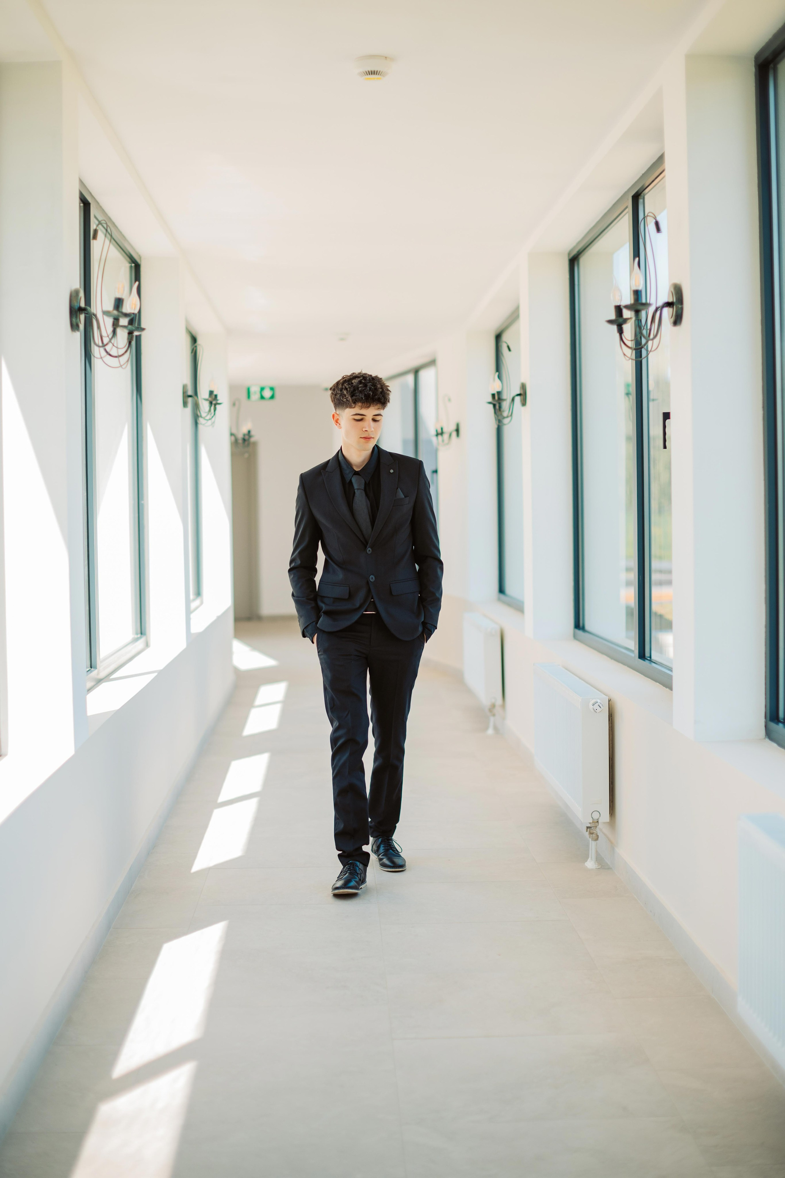 12F — Pedagogic. Contrast Studio