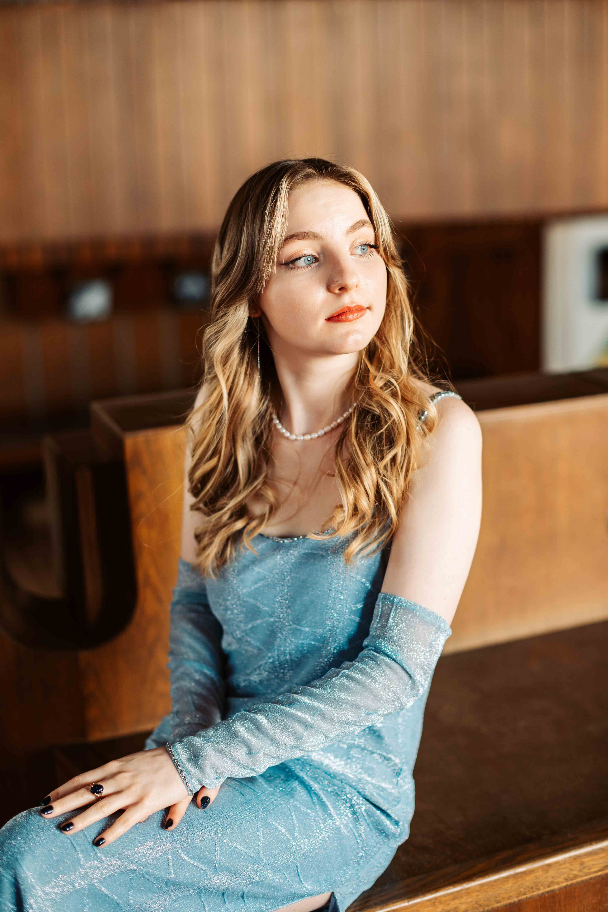 12C — Unirea. Contrast Studio