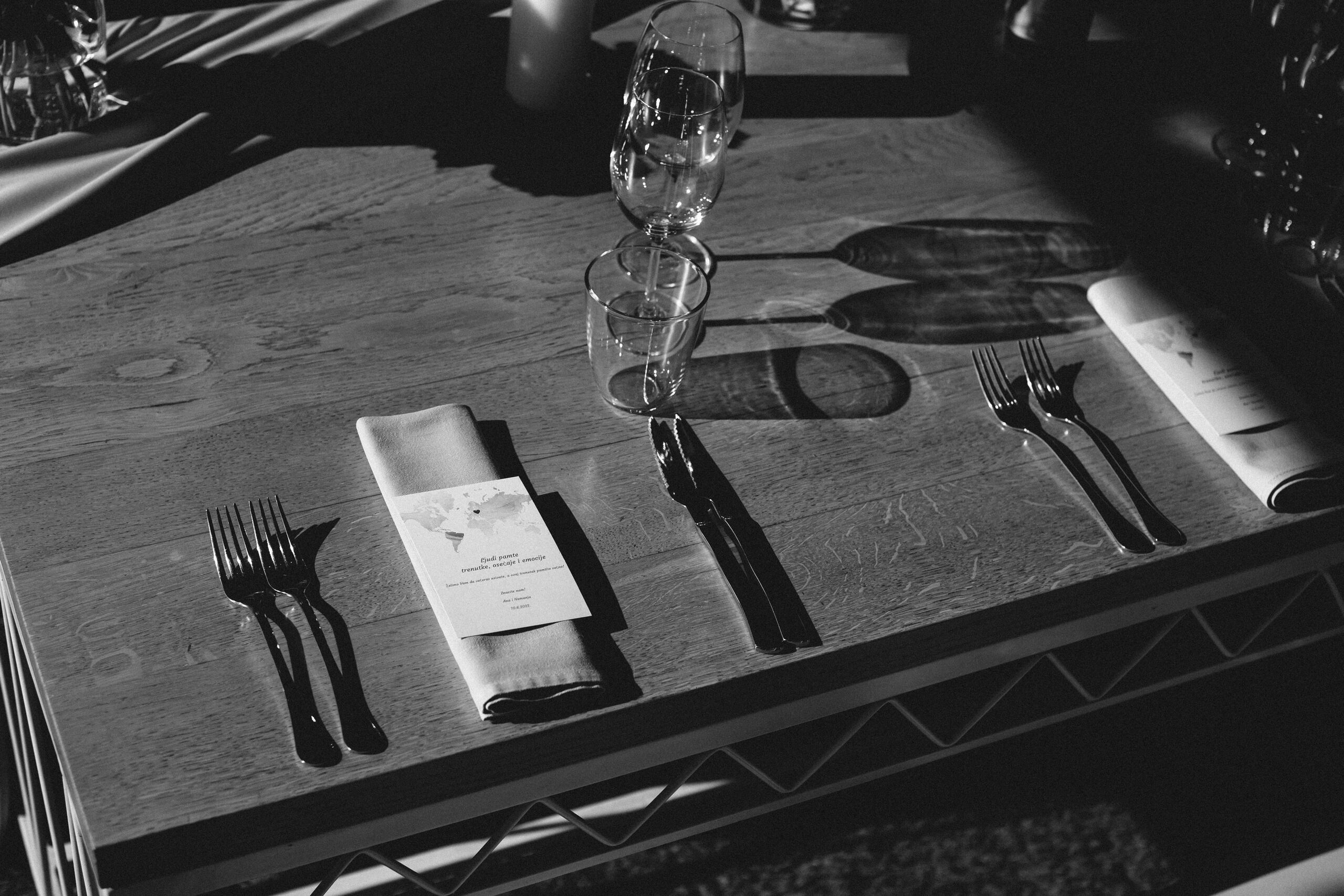 Ana & Nemanja. Wedding photographer based in Novi Sad, Marko Milivojevic