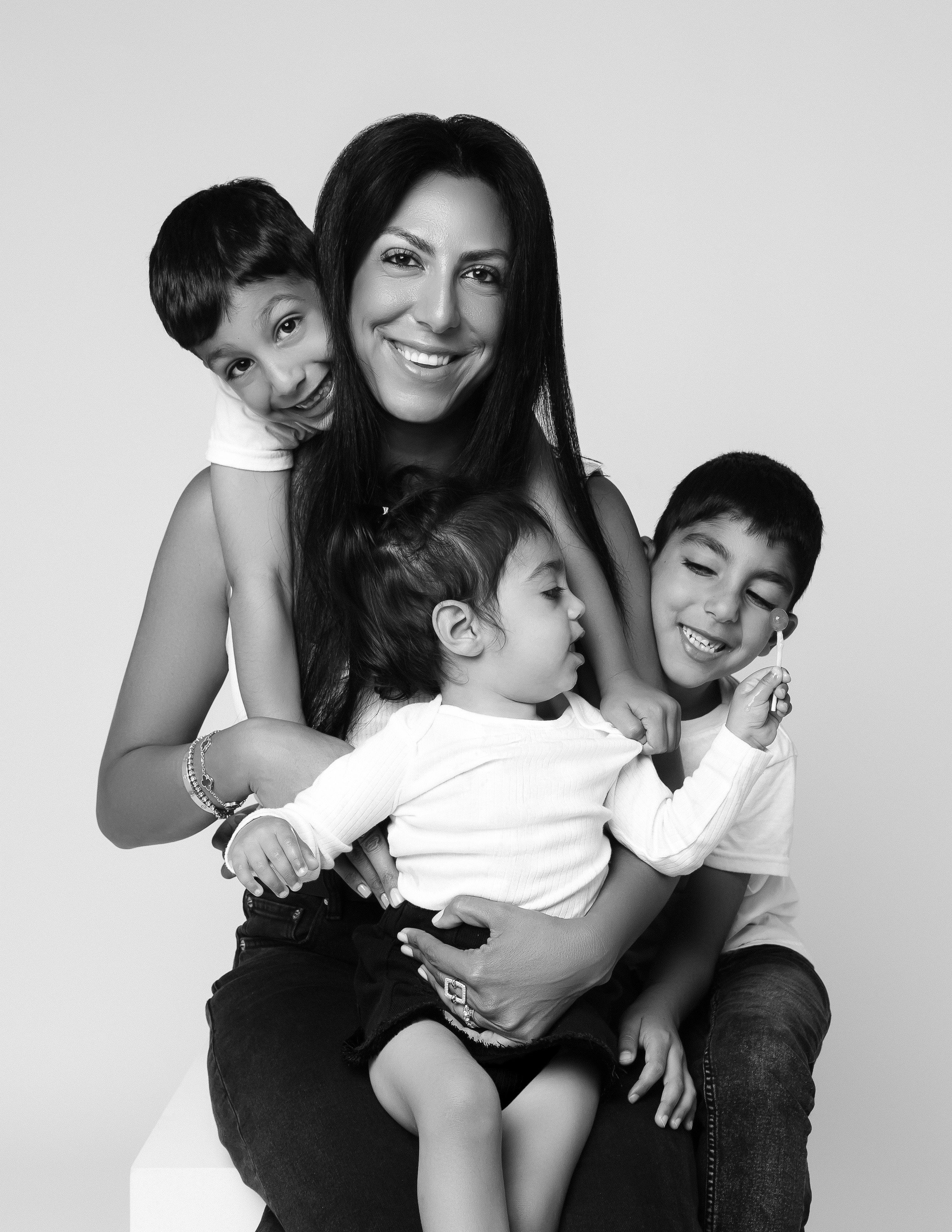 Mommy&me/family. Los Angeles maternity, boudoir and family photographer