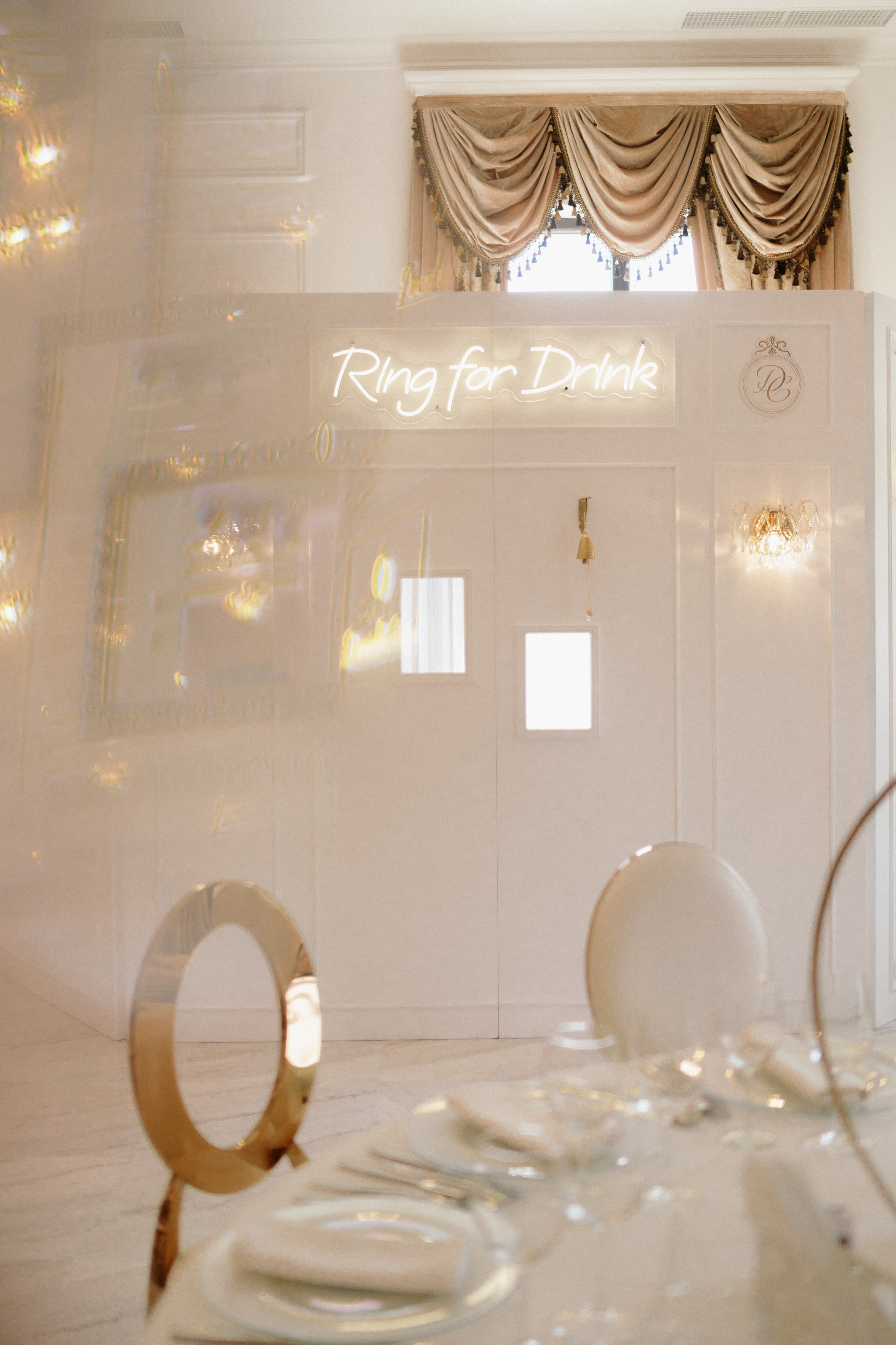 Georgiana & Daniel. STORYCATCHERS