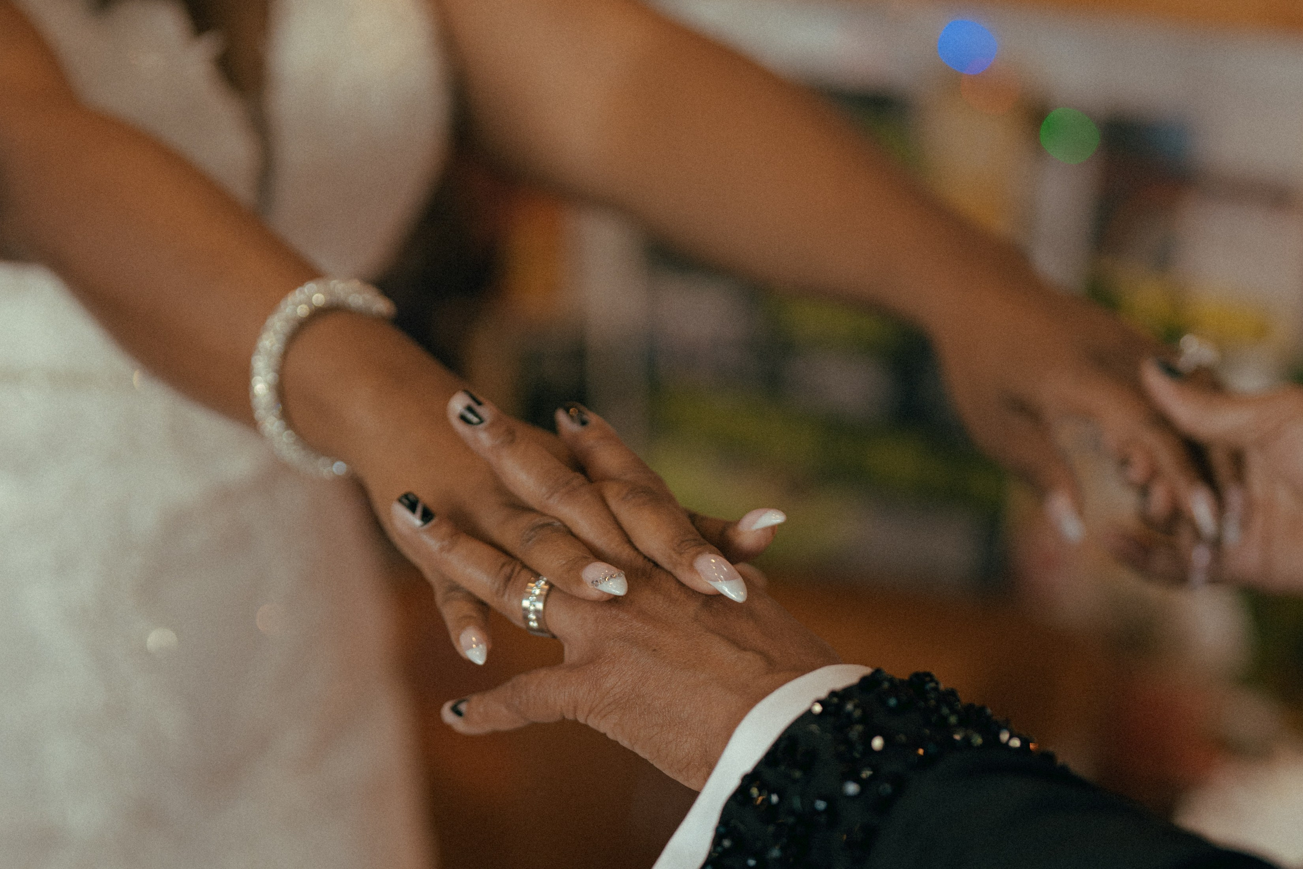 Erica&Shacazia. Wedding & elopement photographer Viktoriya Kravtsov. Las Vegas