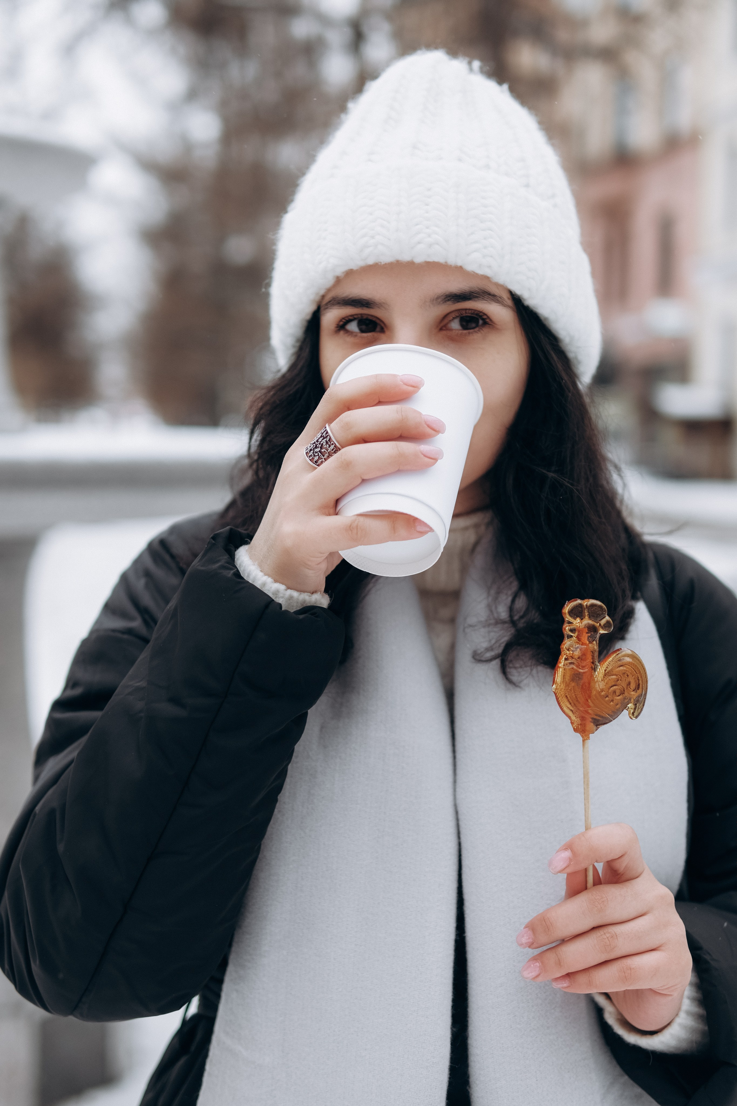 Snowy Day. Lens Captures Life