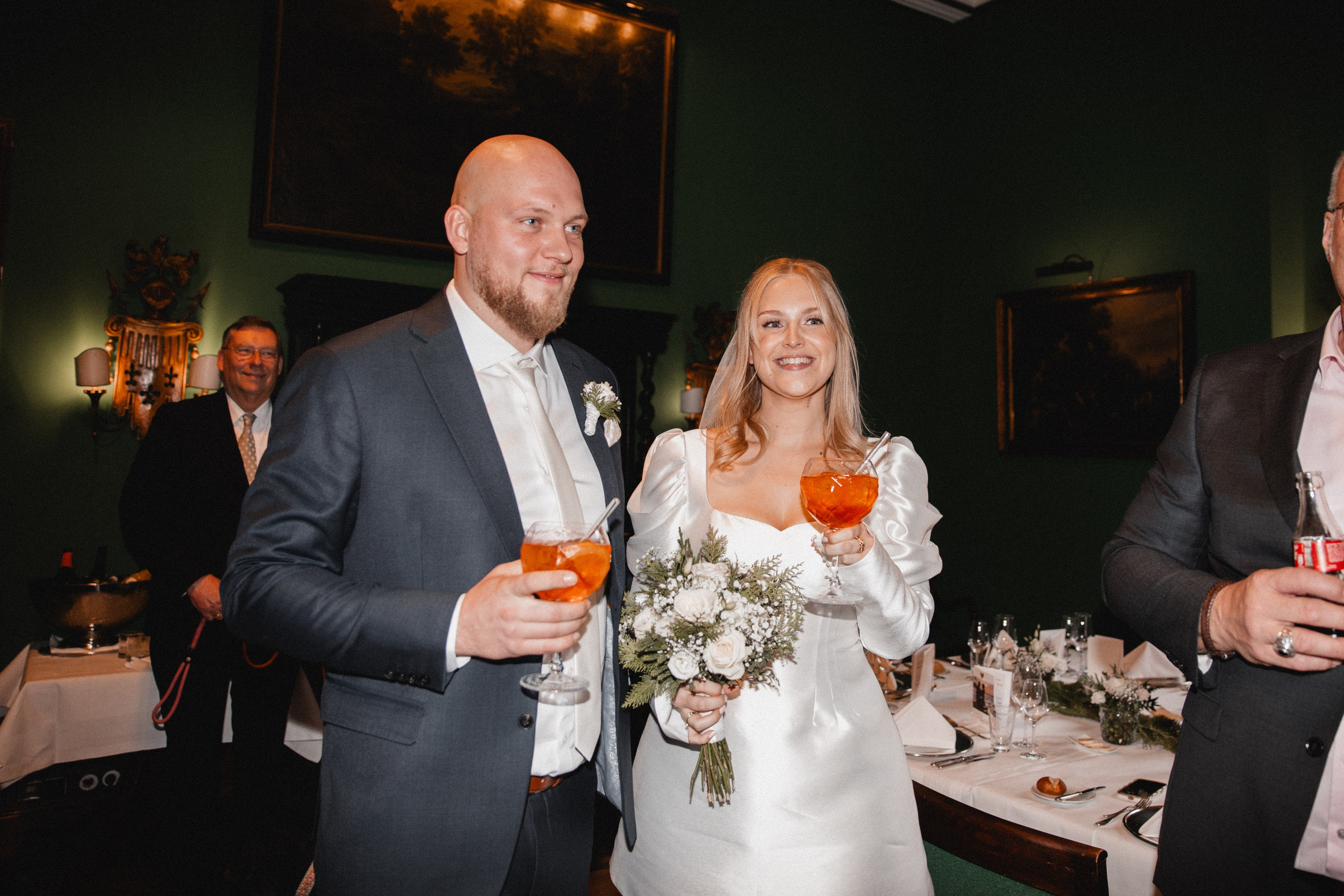 Louisa & Niklas | Schlosshotel Hugenpoet. Photographer in Bochum Dolia Halyna