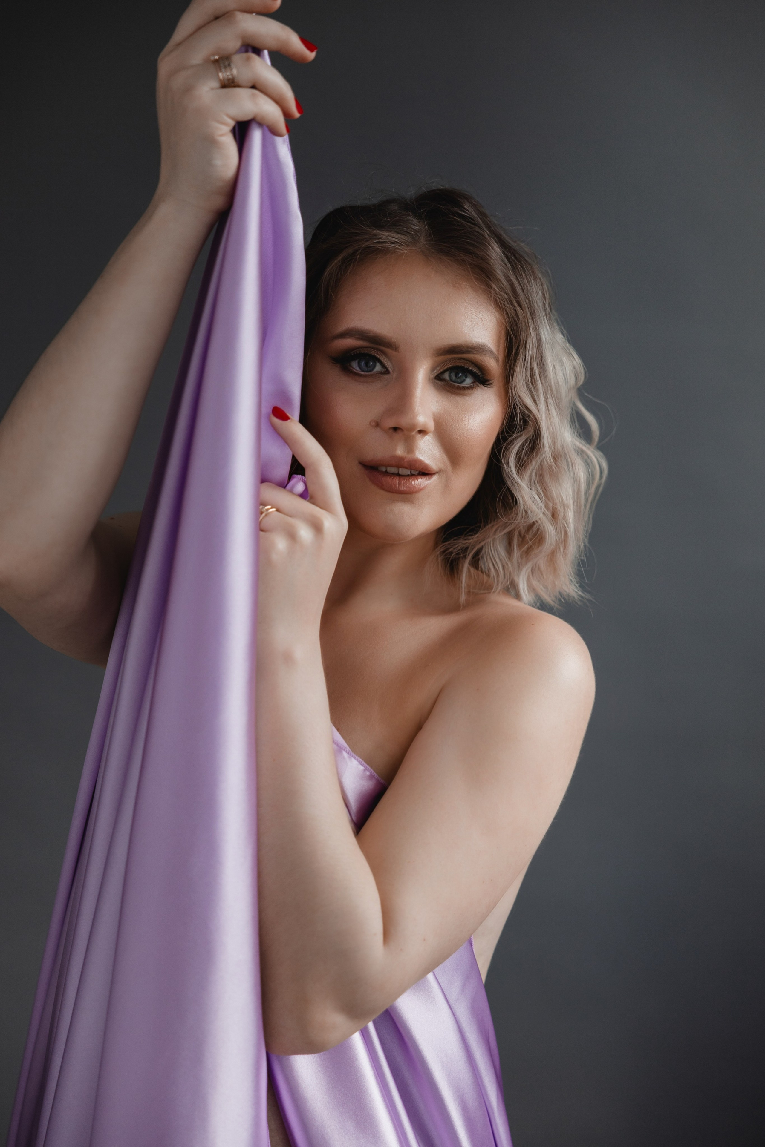 Babybauch Shooting im Fotostudio | Schwangerschaftsfotos in Bochum. Hochzeitsfotografin Bochum | Halyna Reiche Fotografie NRW