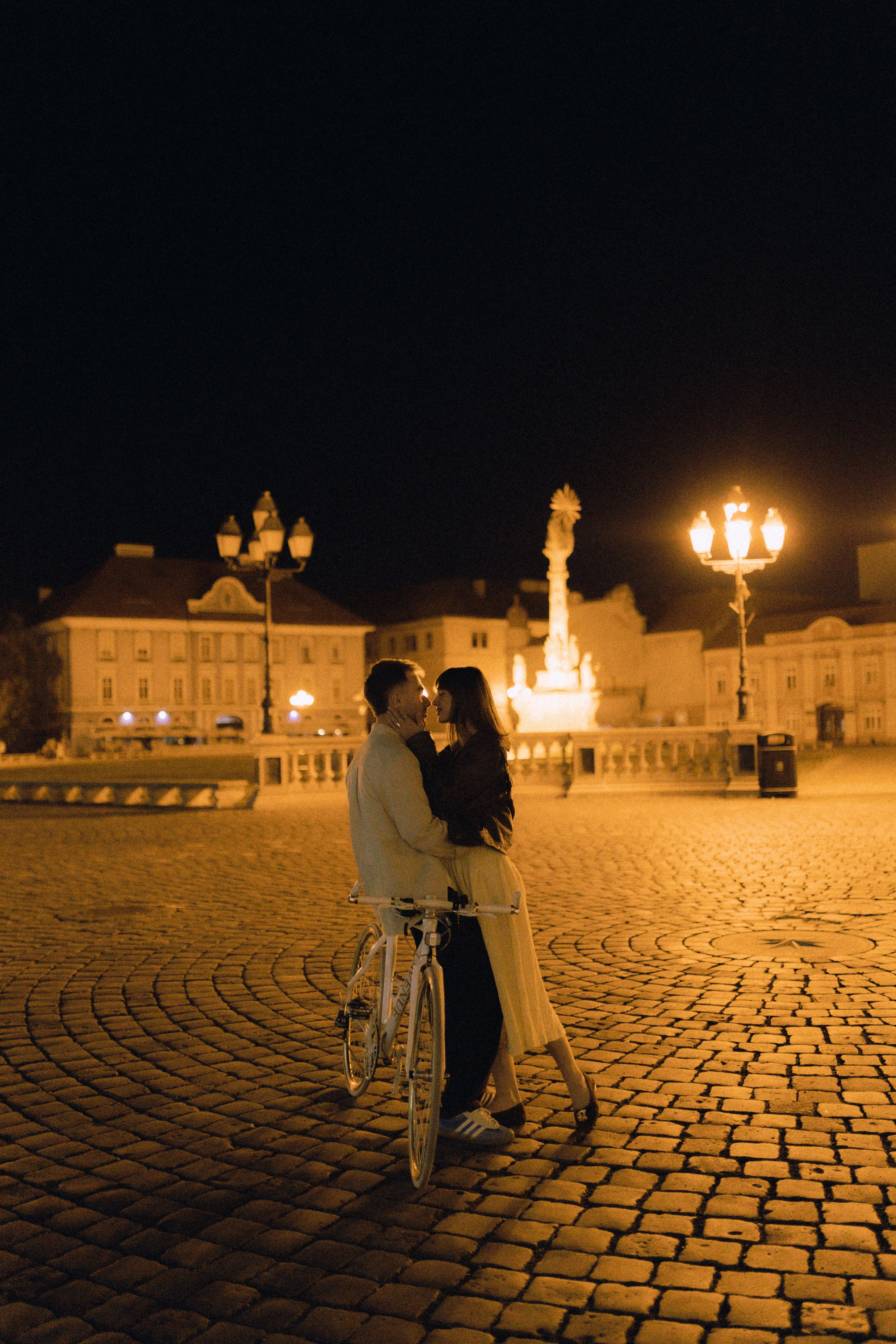 Midnight session in Timisoara, Romania. Wedding photographer and videographer based in Timisoara, Romania