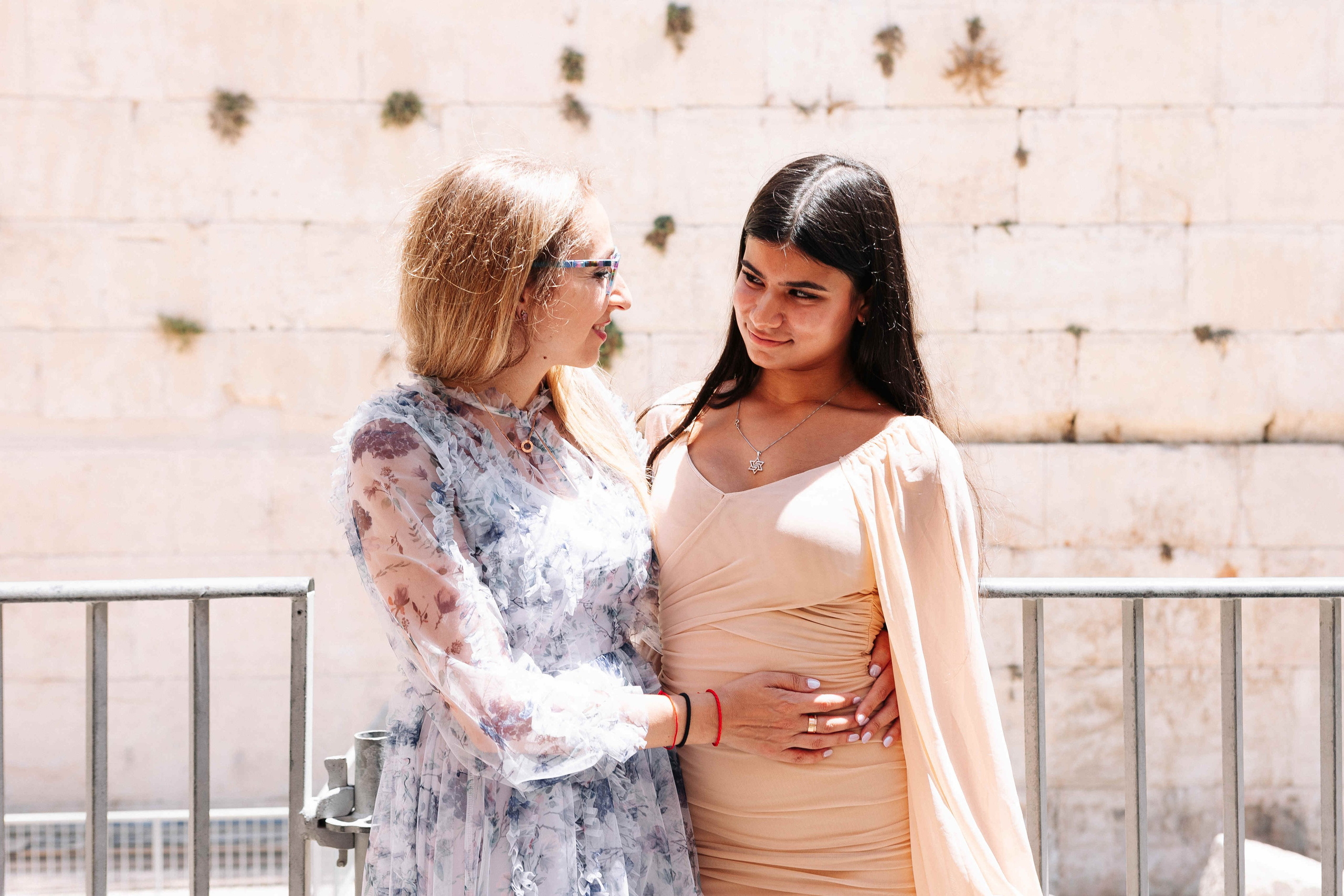 BAT MITZVAH CEREMONY + PHOTO SESSION. Https://shi-photo.com/