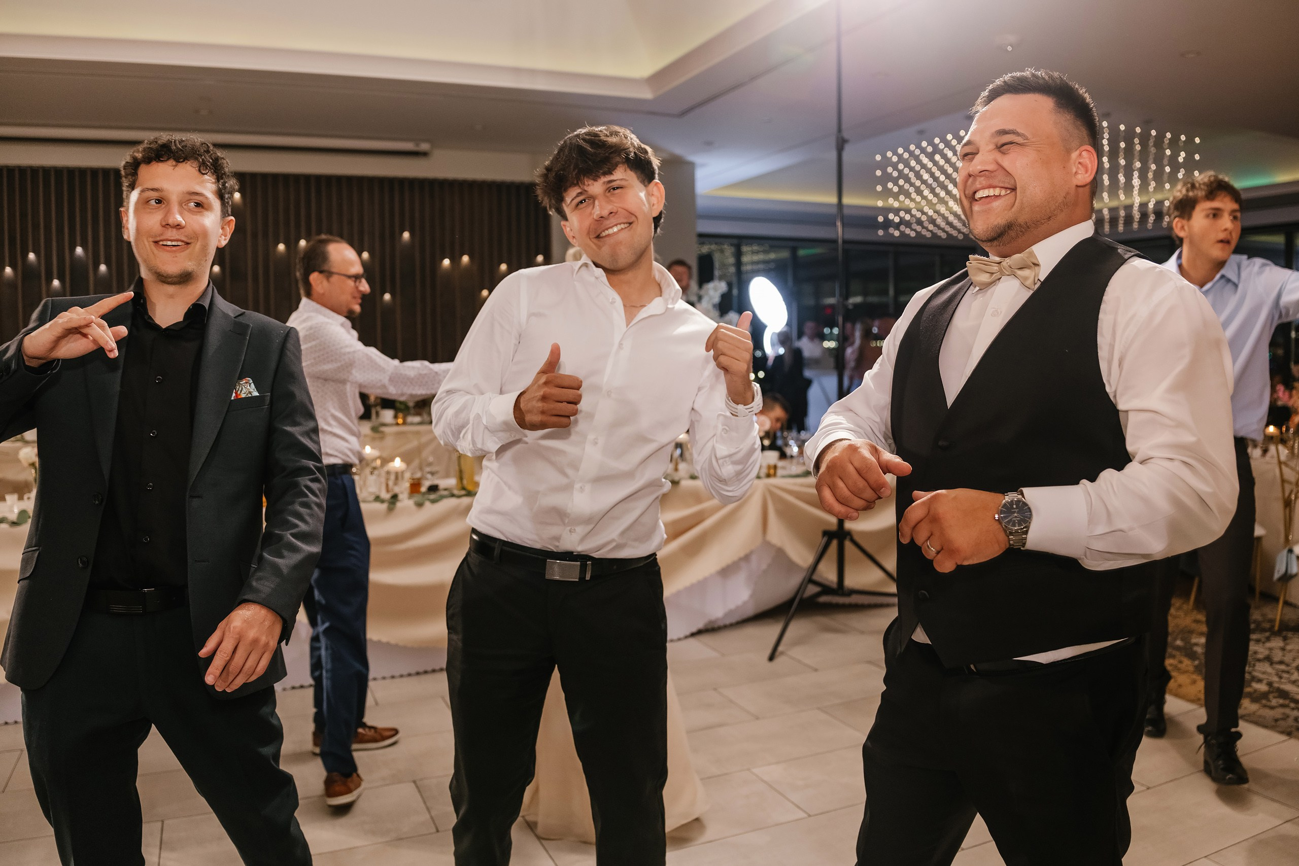 09.06.2025 Wedding. Wedding family event photographer in Chicago Nick Yushevich