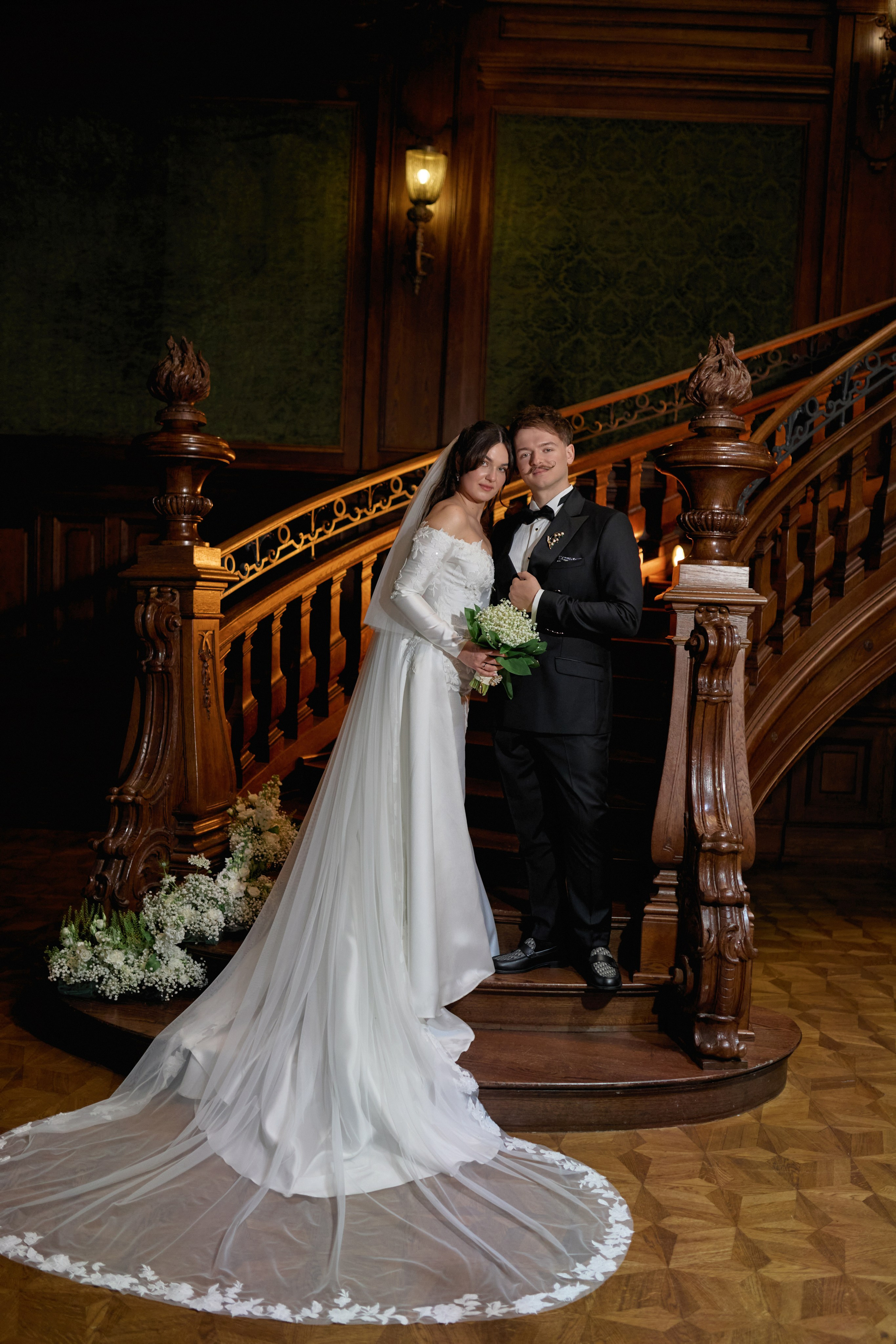 Wiktoria & Kacper. Pałac Goetz. Fotograf ślubny i rodzinny w Krakowie Yana Klymova
