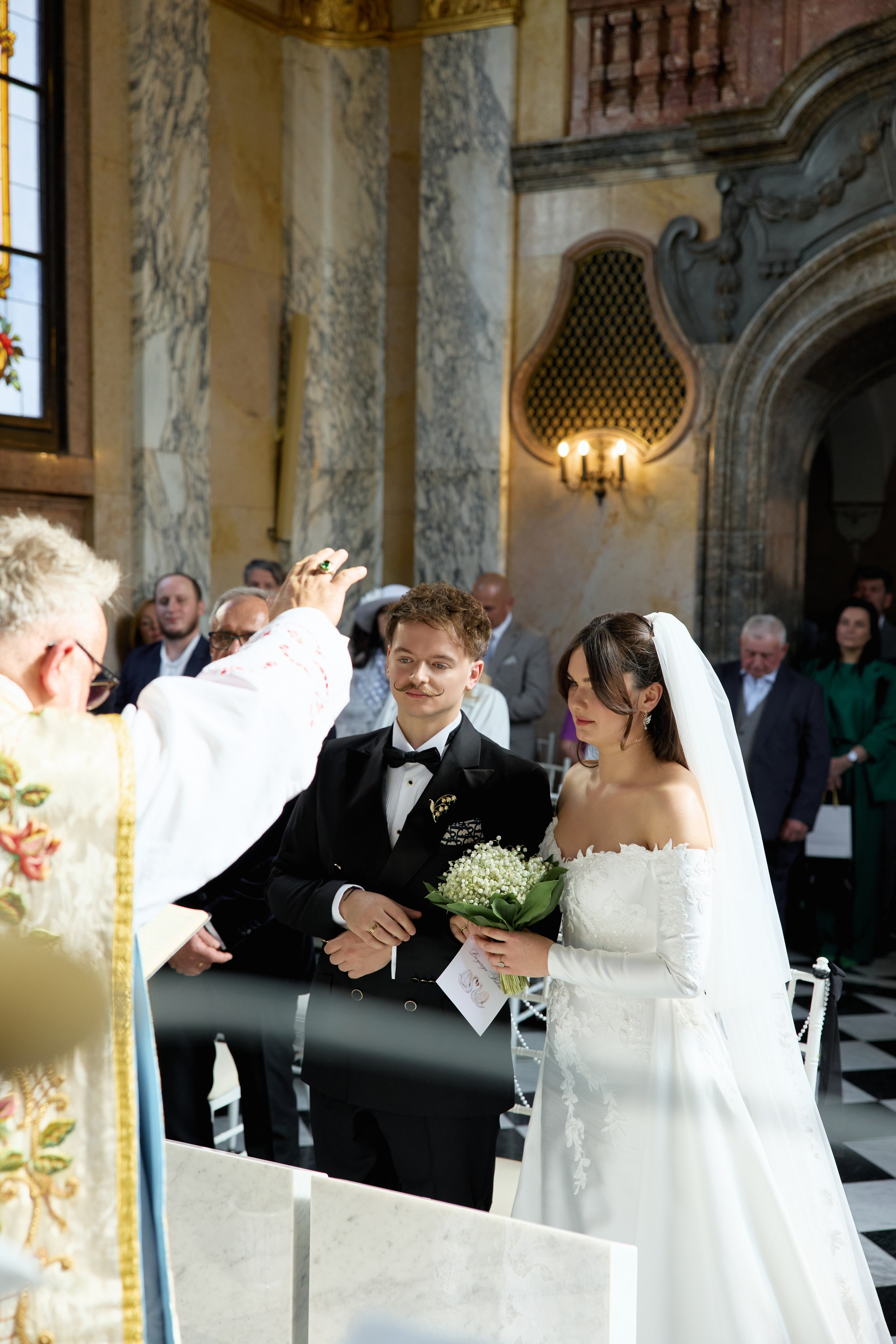 Wiktoria & Kacper. Pałac Goetz. Fotograf ślubny i rodzinny w Krakowie Yana Klymova