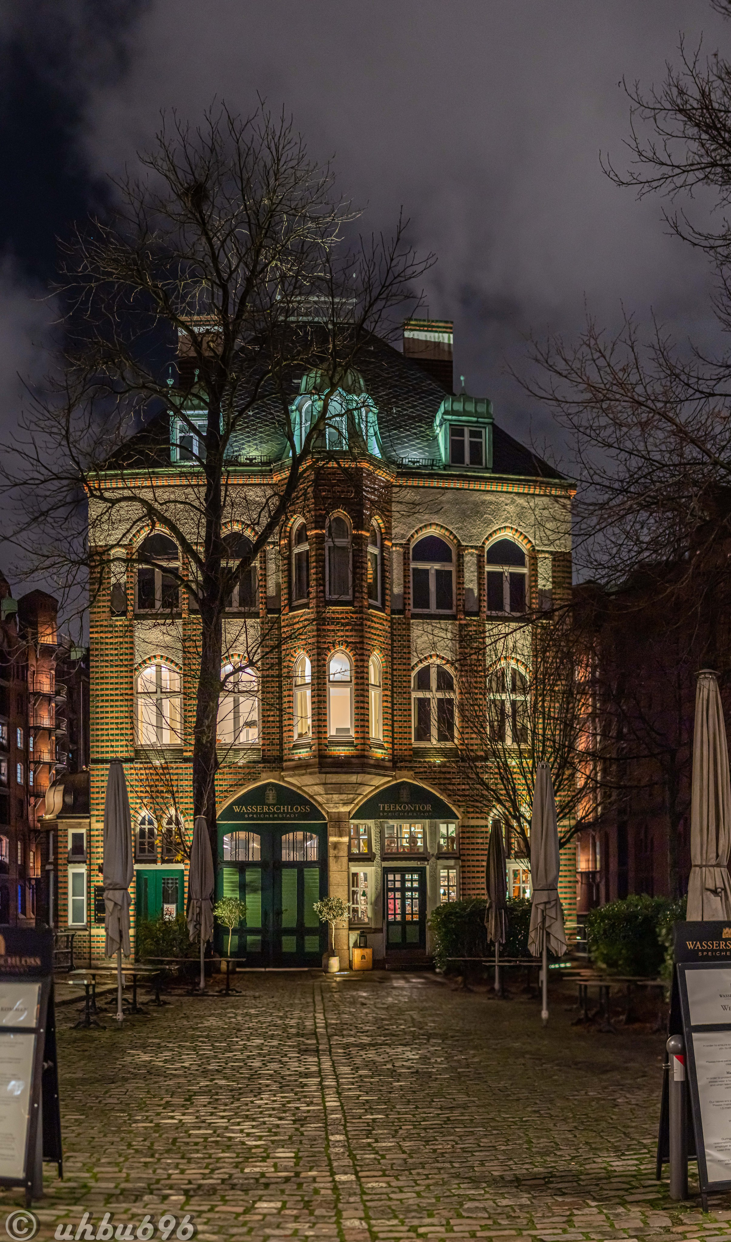 Speicherstadt in Hamburg — Historic Warehouse District by the Water. ReCity — local city news that matter, no noise