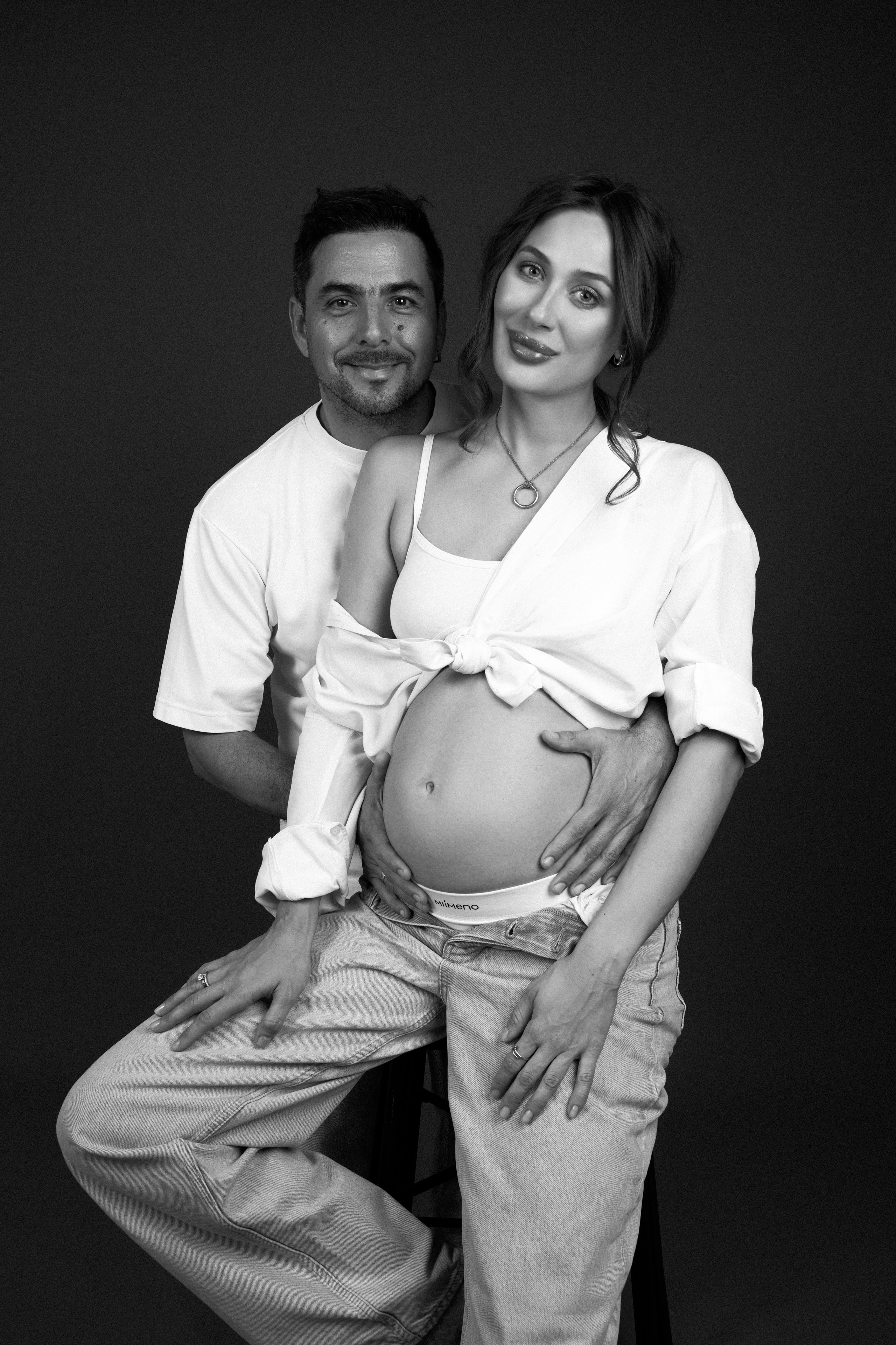 Maternity. Elena Ruzgis — Editorial Wedding & Portrait Photographer