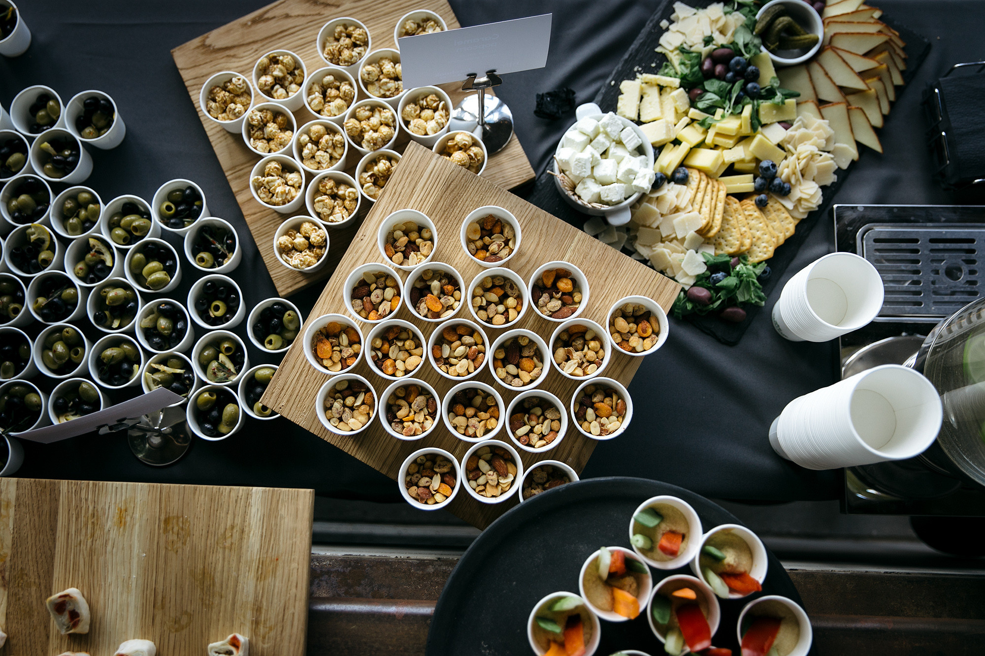 Semināri un Konferences. Profesionāla korporatīvo pasākumu fotografēšana