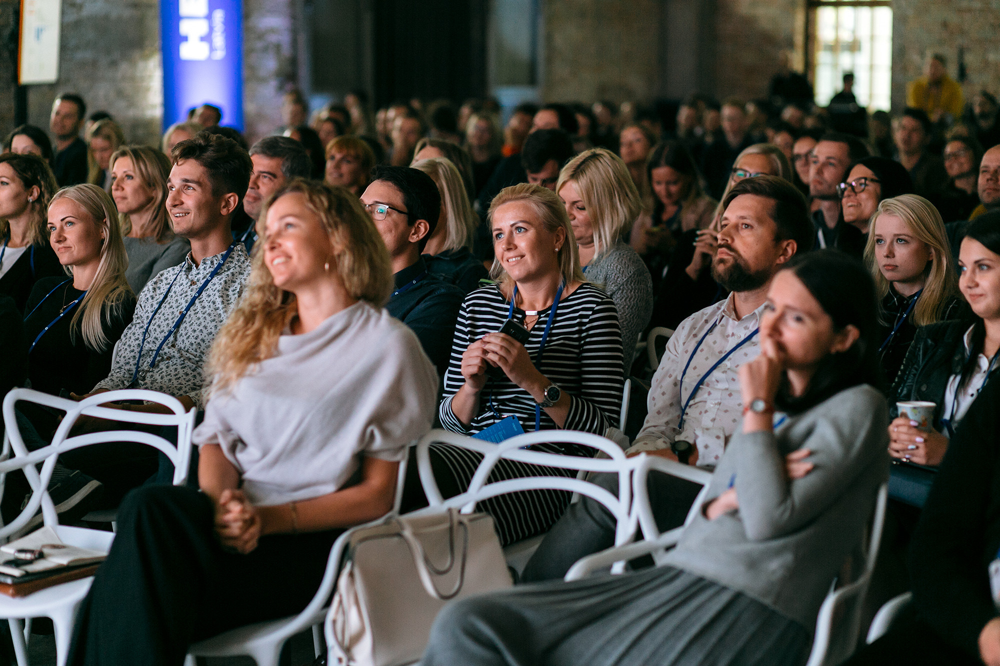 Semināri un Konferences. Profesionāla korporatīvo pasākumu fotografēšana