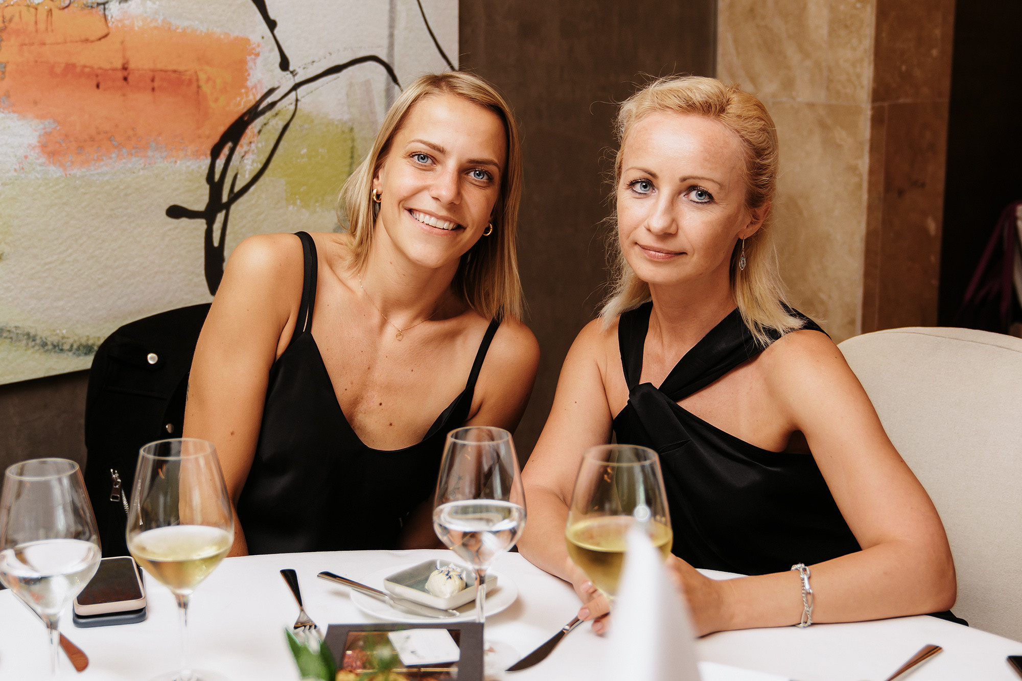 Korporatīvās Ballītes un Pasākumi. Profesionāla korporatīvo pasākumu fotografēšana