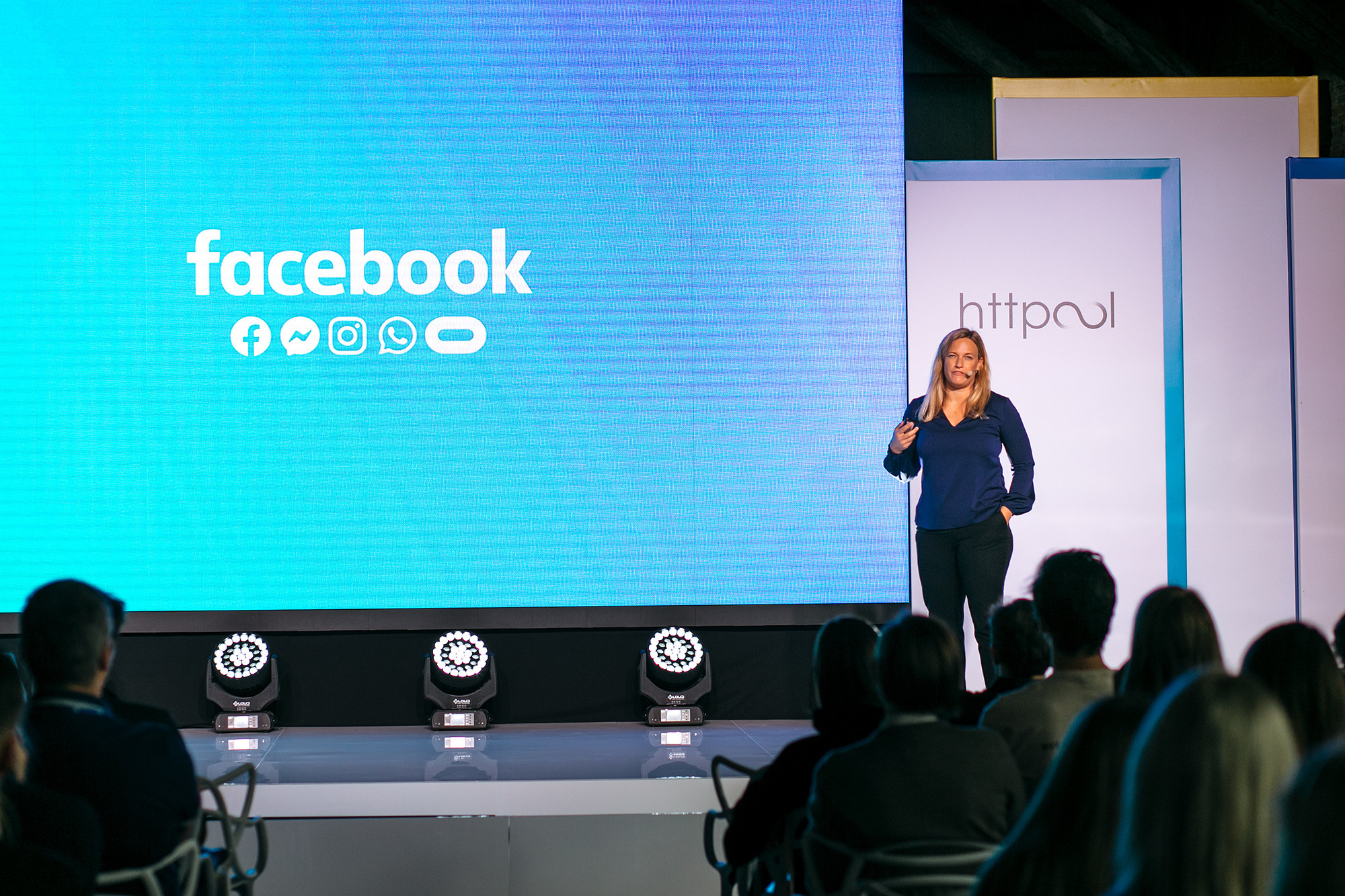 Semināri un Konferences. Profesionāla korporatīvo pasākumu fotografēšana