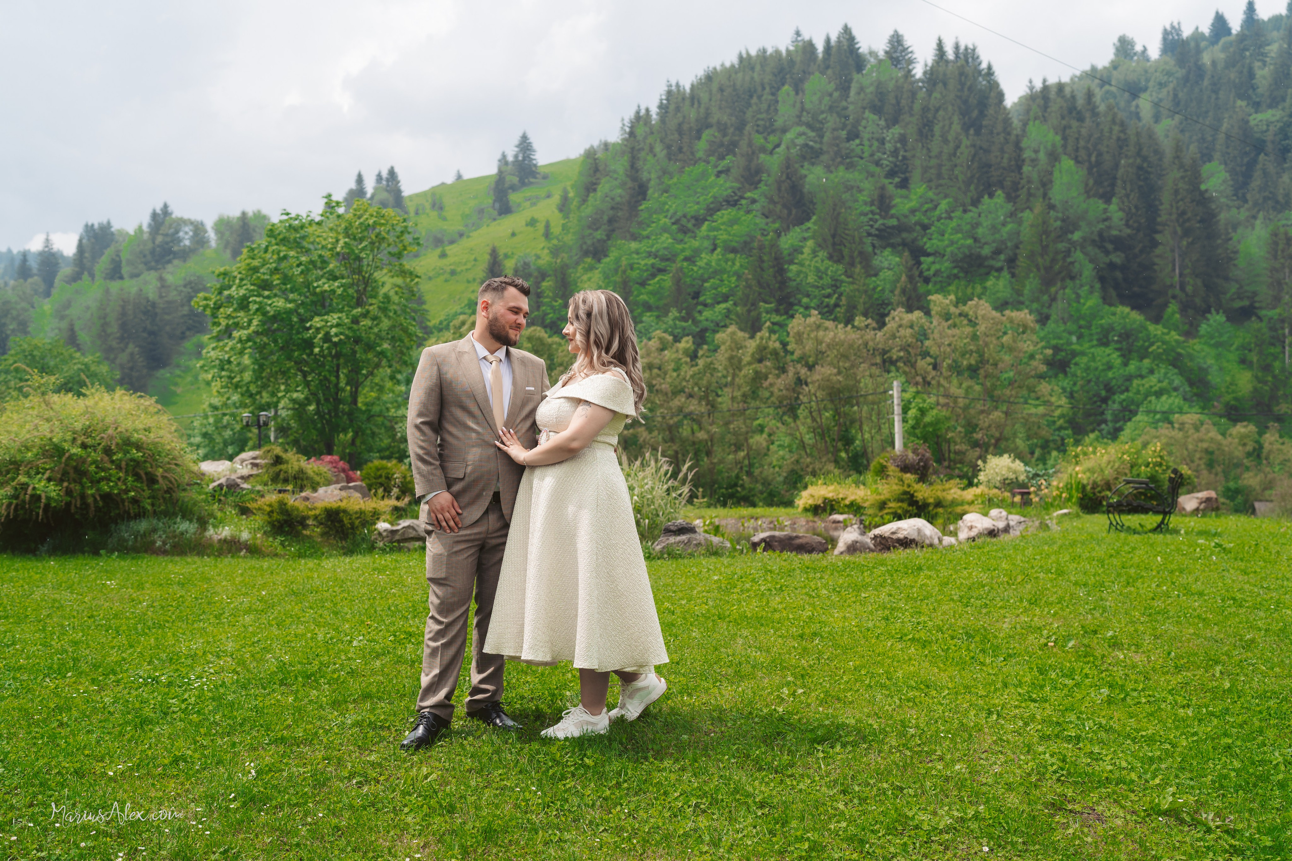 Ana-Maria & Iulian. Marius Alex fotograf de eveniment si studio din Suceava