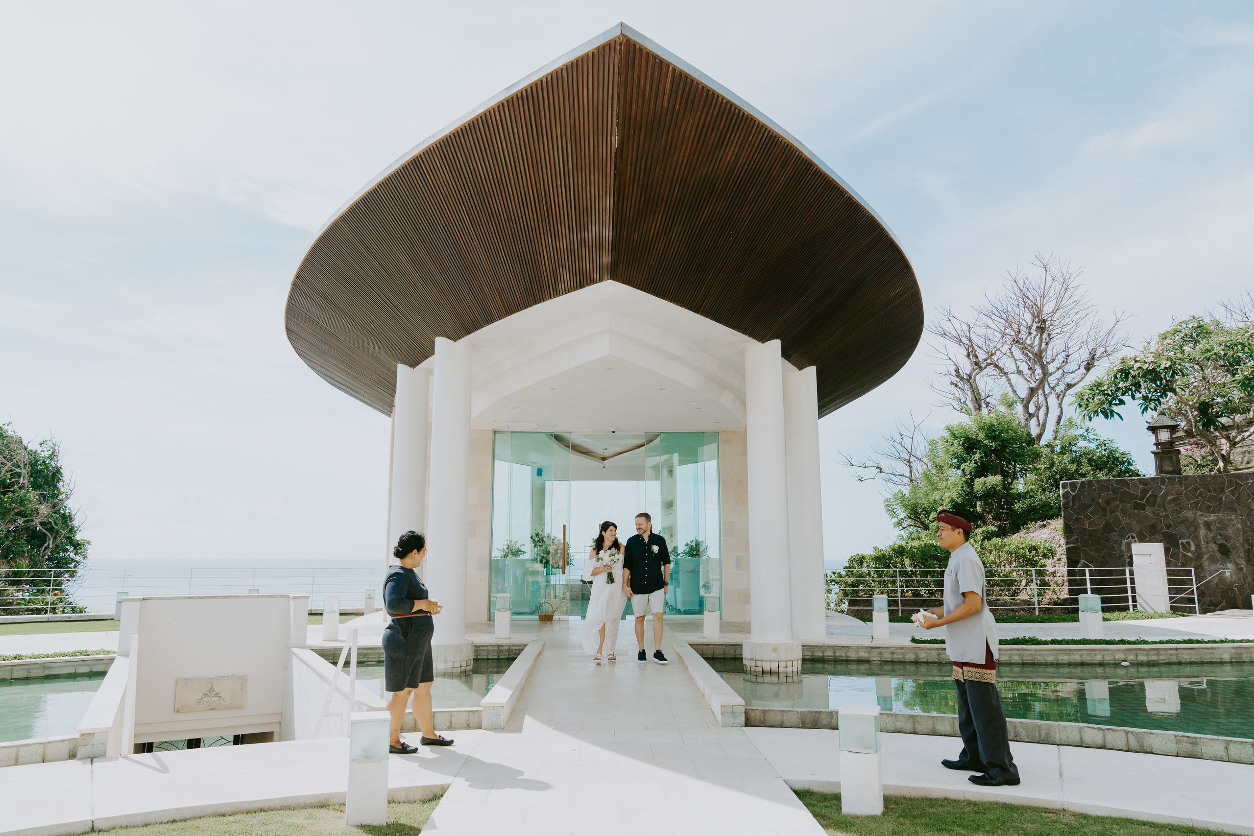 BOGLARKA & STEFFAN. Female Photographer in Bali