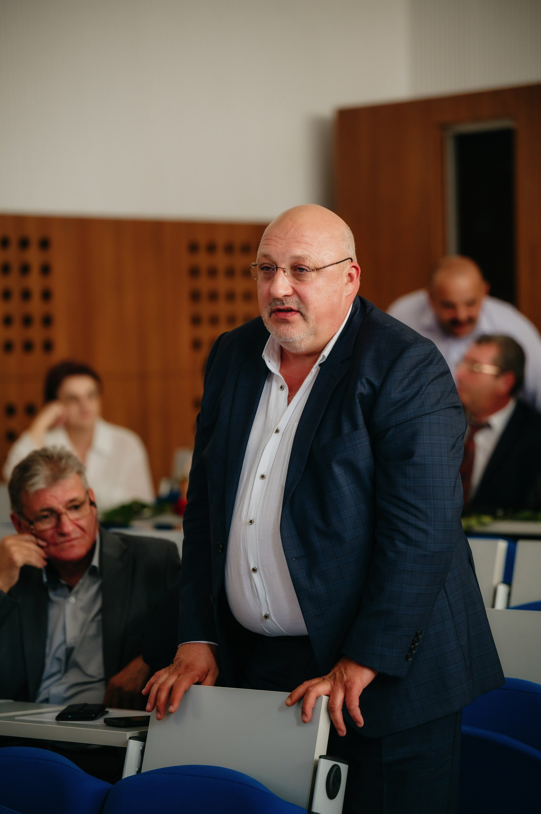 Medicina Veterinara — dupa 30 de ani…. Laurentiu Stefan StoryTeller