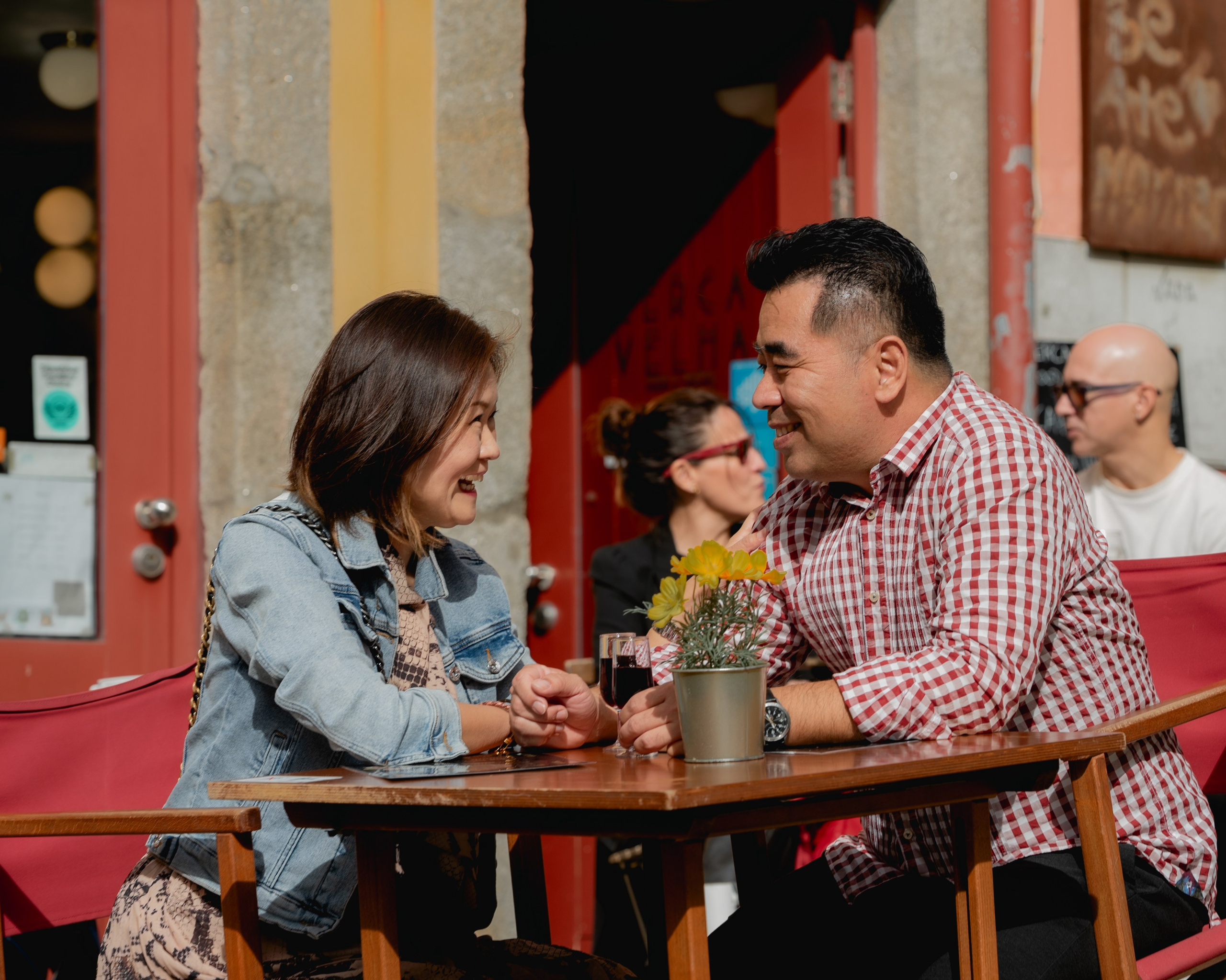 YOKE and ALFRED. Walking in Porto after the rain. Anastasiia Antoniuk portrait, family and couple photographer, Portugal
