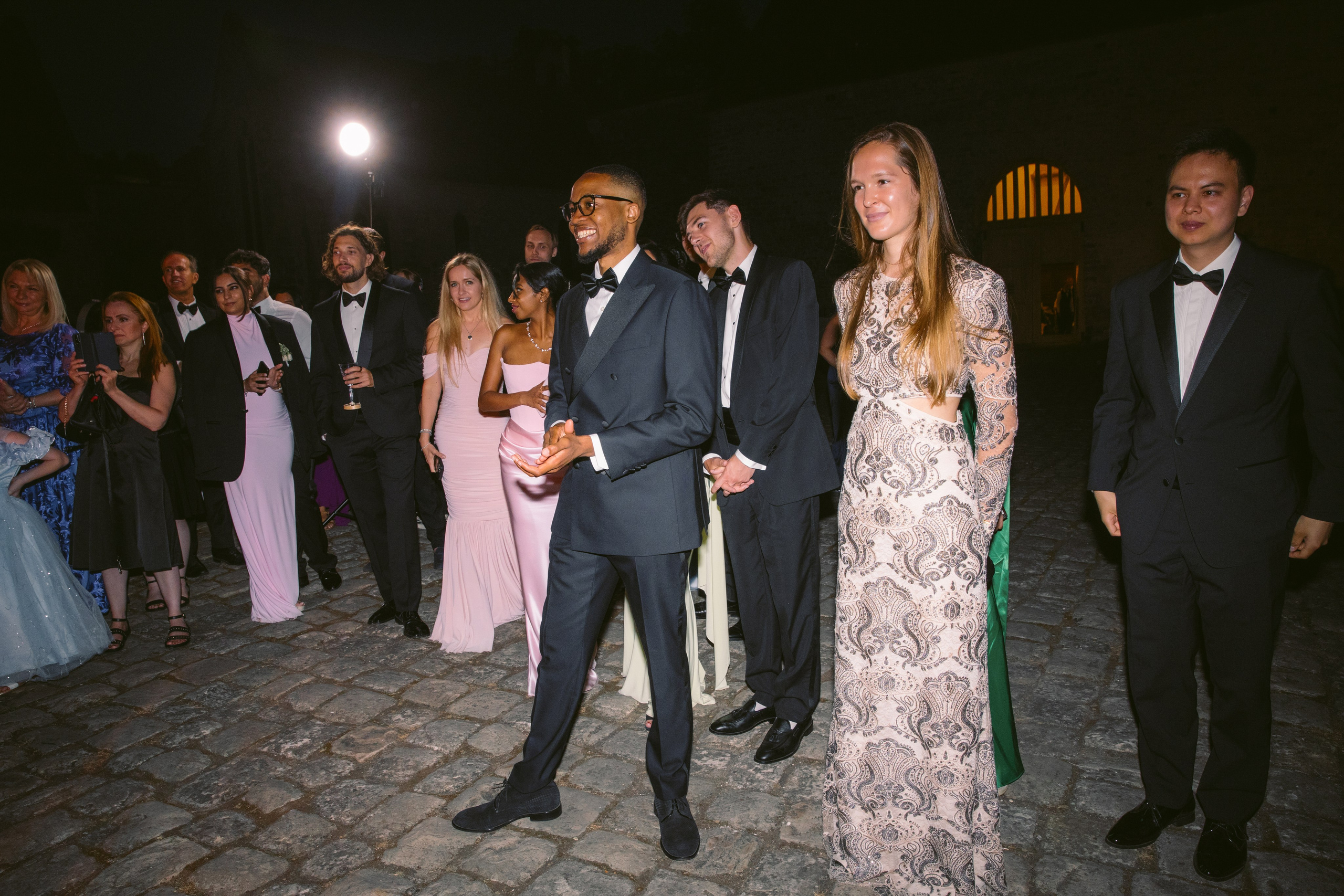 Wedding in the Castle | Castle Wedding Photography in Paris. Paris Wedding Photographer