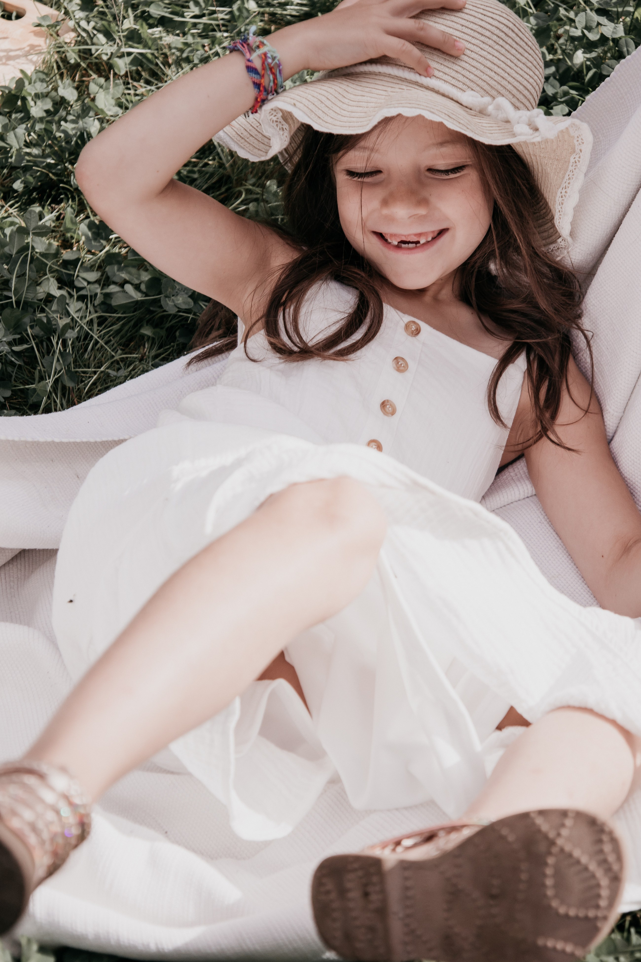 PHOTOGRAPHER JENNY IN CALGARY. I am a portrait and family photographer Jenny in Montreal and Calgary