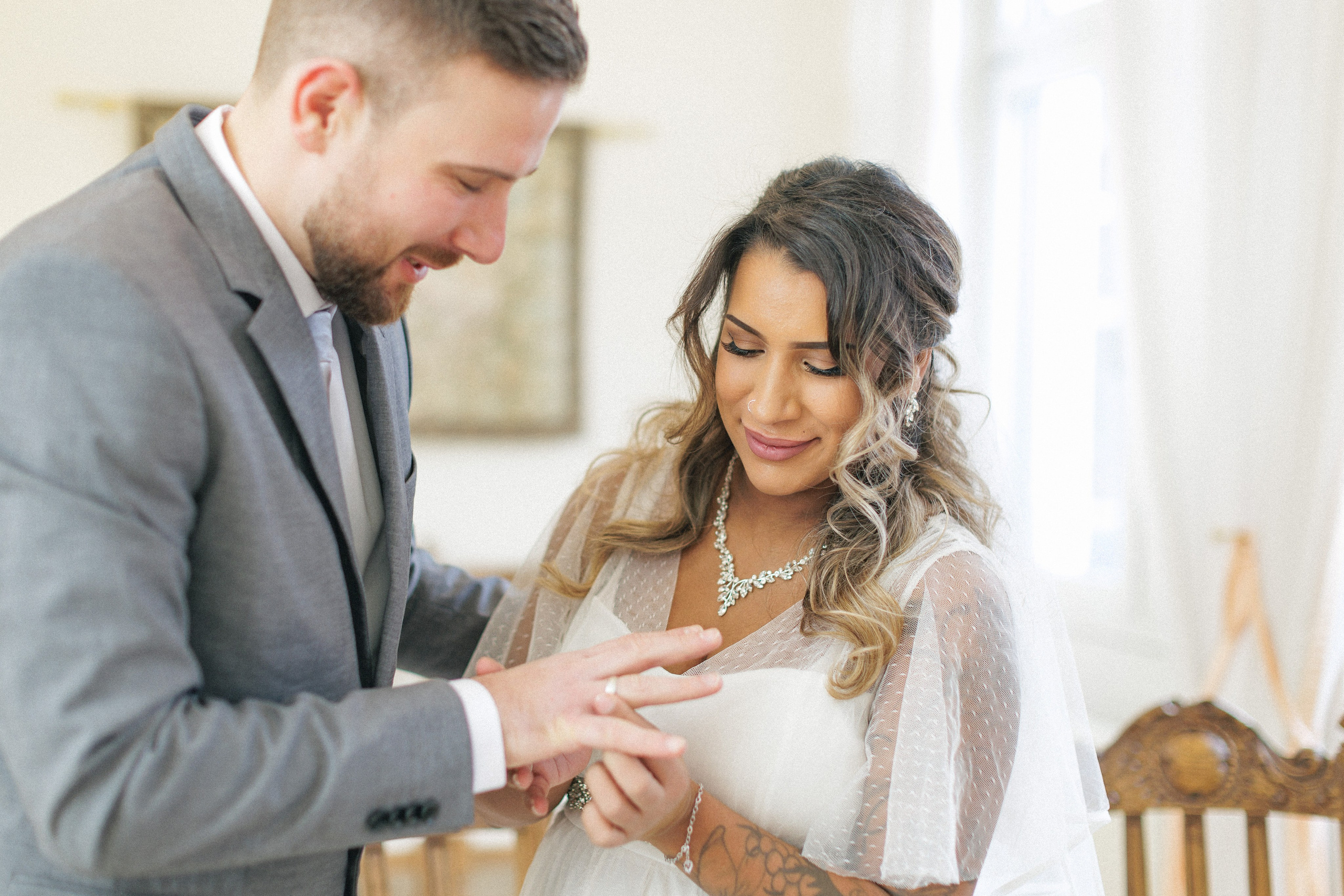 Hochzeitsfotoshooting in Hamburg Morisha und Senco. Hochzeitsfotograf und Hochzeitsvideograf aus Hamburg | Roka21Film