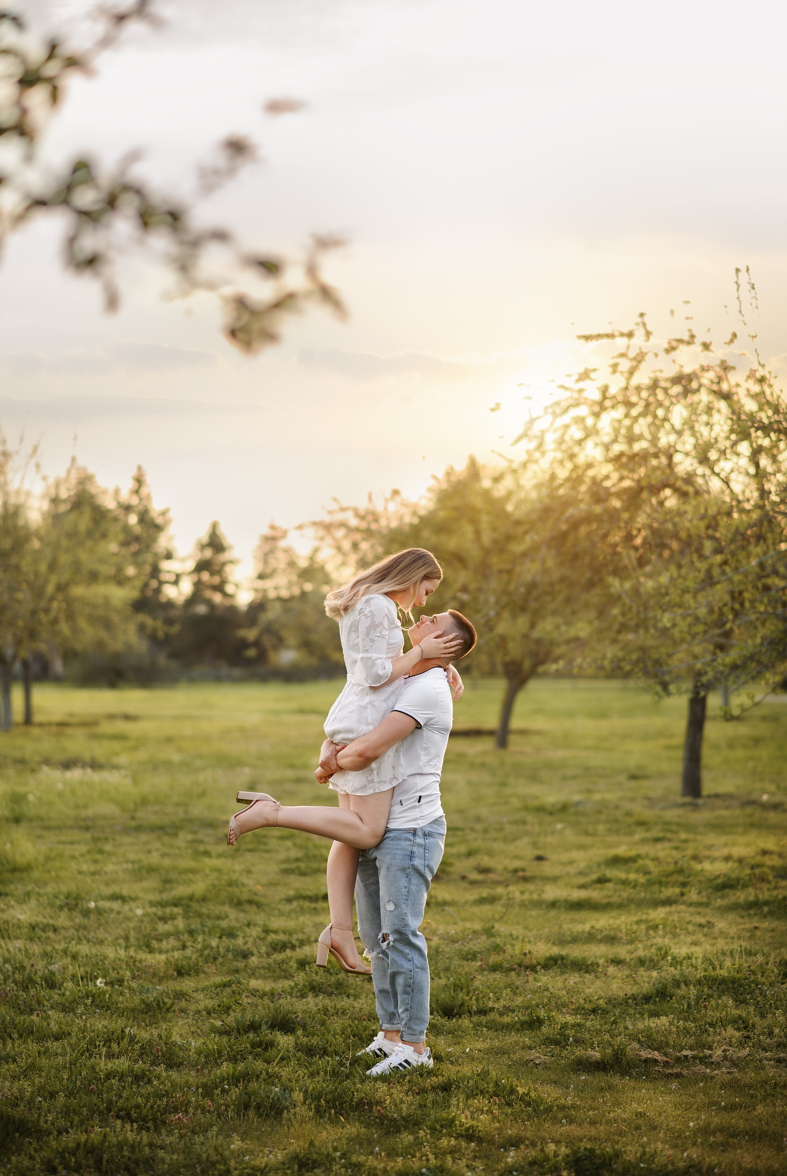 Love Story Session Vancouver WA | Y&K. Alena Tau | Wedding & Family Photographer Vancouver WA and Portland OR