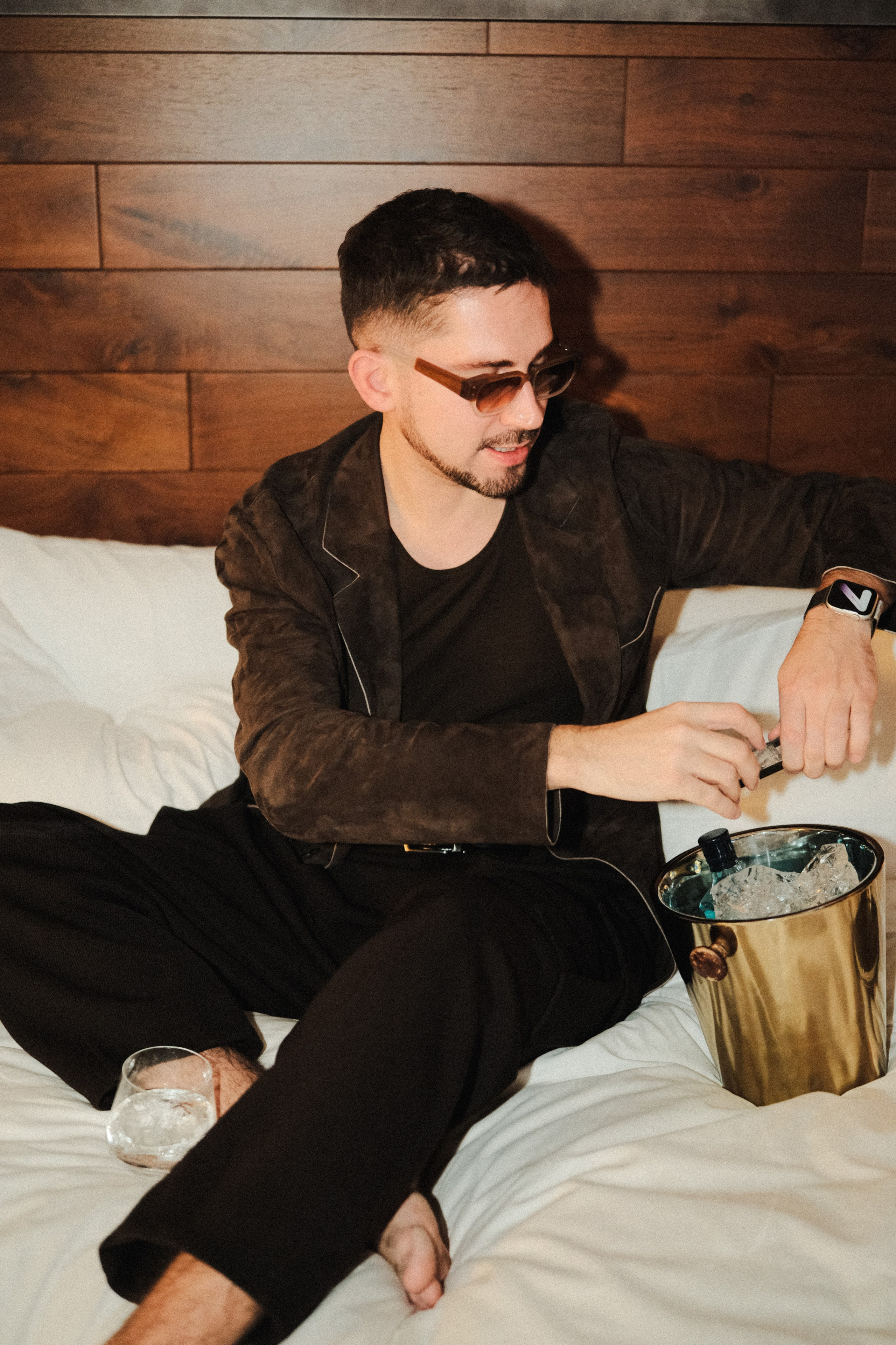 INDIVIDUALS & EDITORIAL. Branding & Lifestyle Photography in Vancouver | Max Fomin