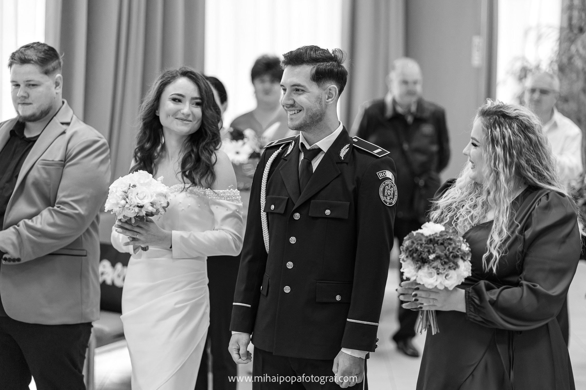 Fotograf Cununie Civilă în București - Mihai Popa Fotograf. Fotograf Nuntă & Botez București - Mihai Popa | Dincolo de oameni, imortalizez emoții!