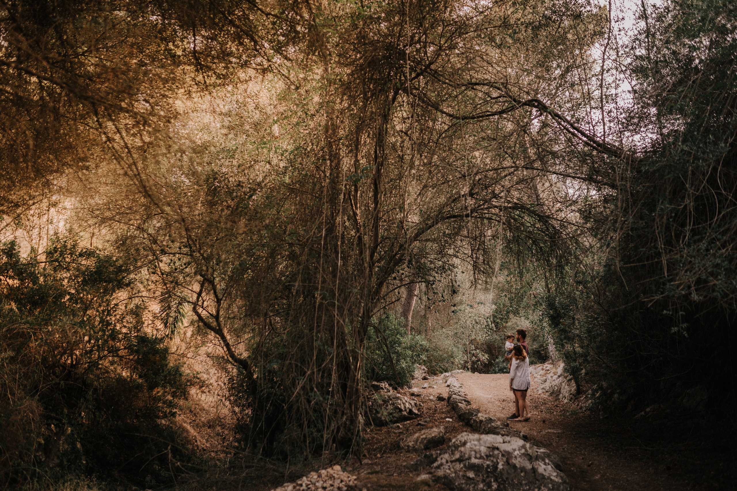 UN PASEO POR SON VIDA. SPLASH Fotógrafo de bodas y familias en Palma de Mallorca | Mauricio Alcibar