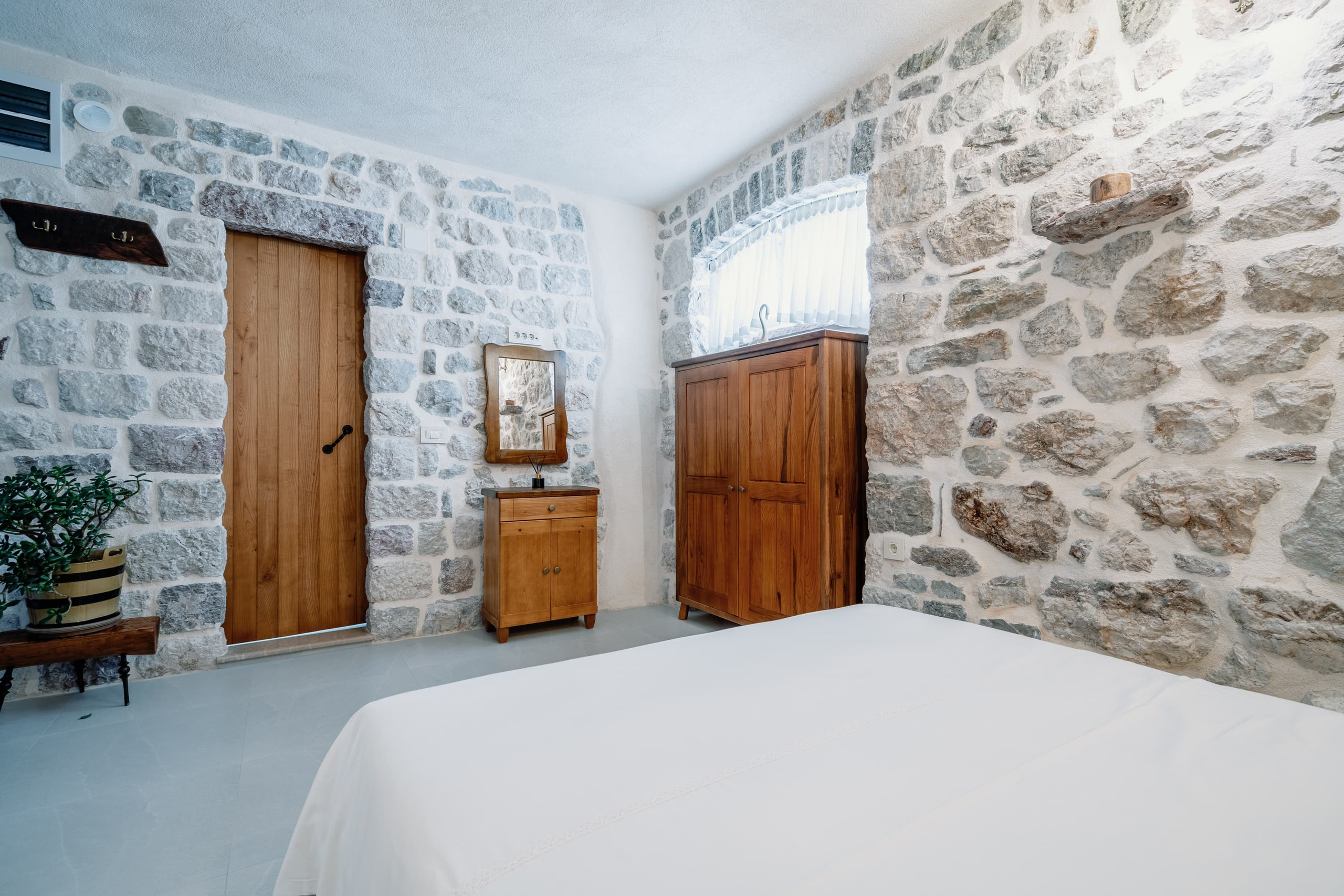 Real Estate Photography. Montenegro. EVAN ARISTOV WEDDING PHOTOGRAPHY — Seattle Wedding Photographer